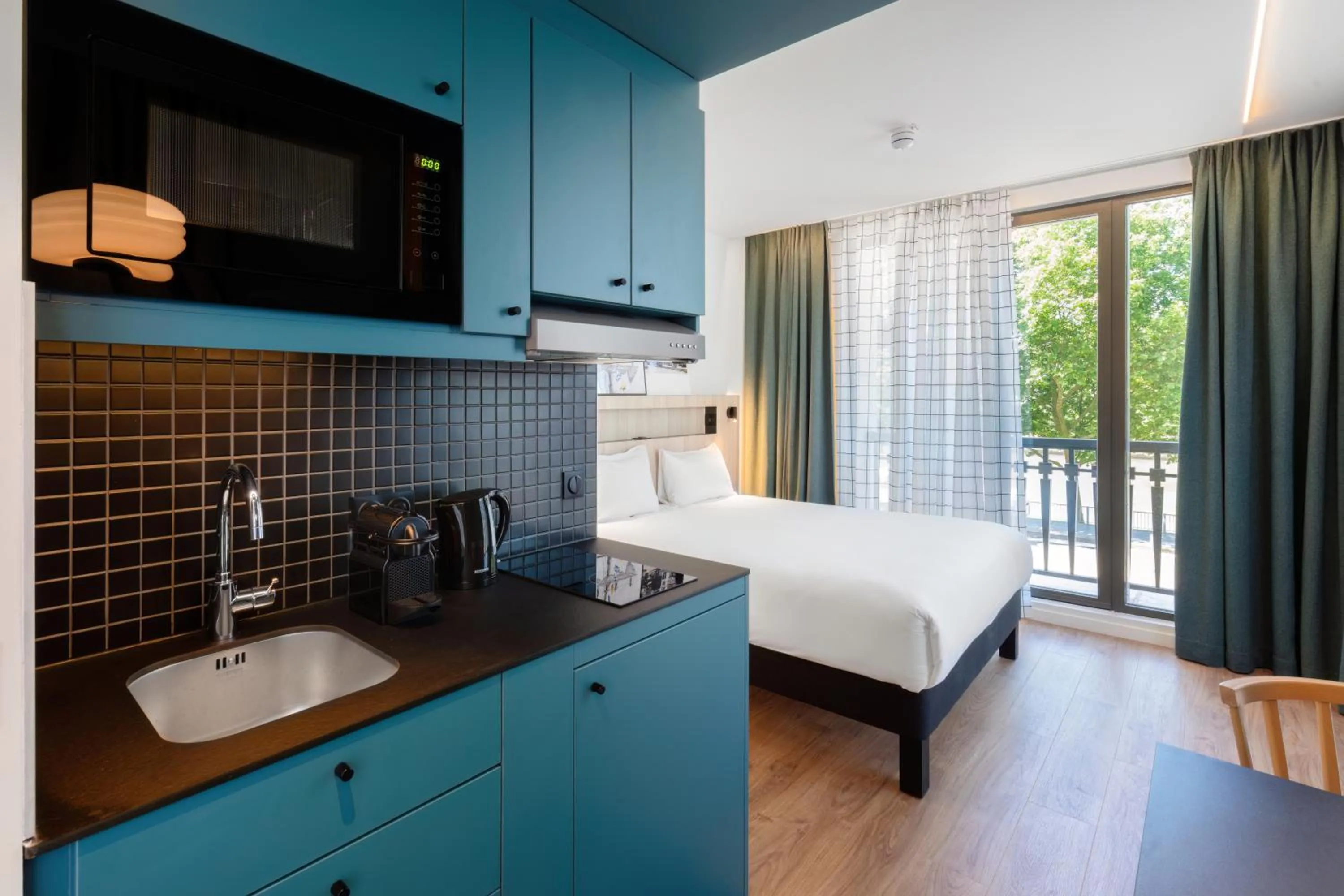 Bed in Aparthotel Adagio Access Rouen Centre Cathédrale