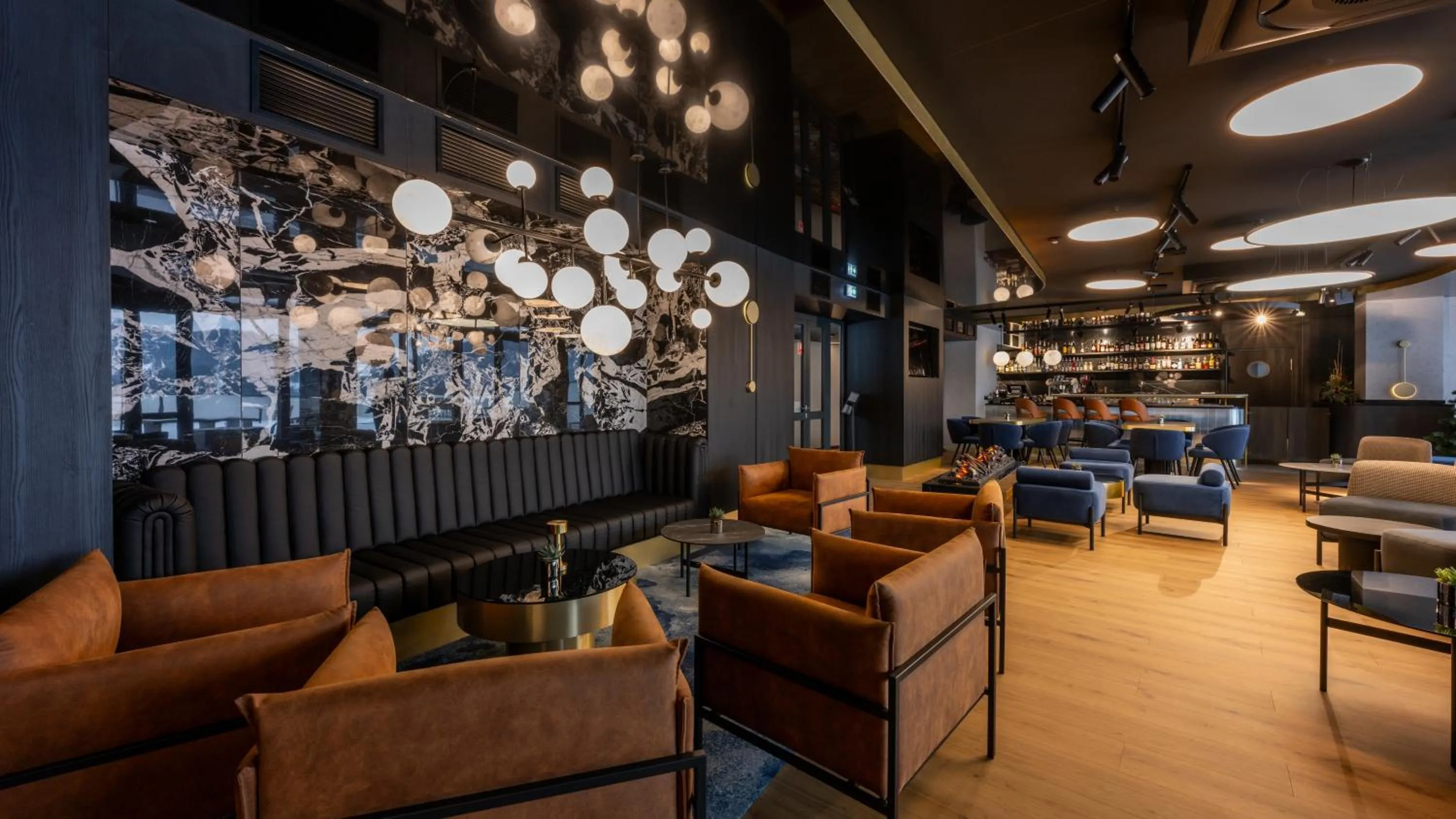 Lounge or bar in Mercure Szczyrk Resort