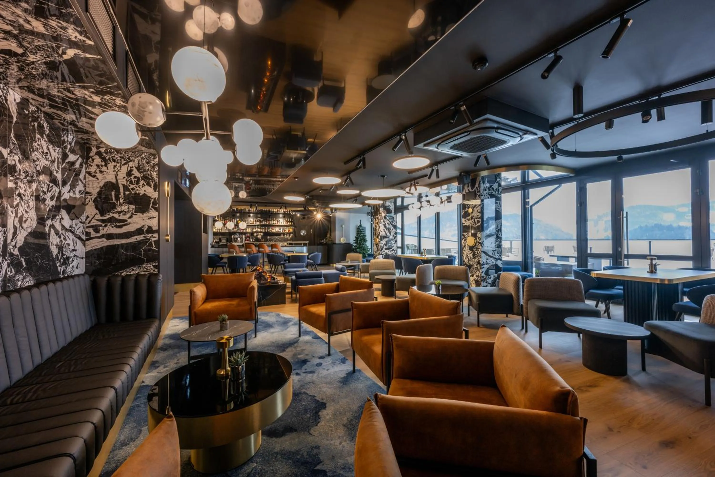 Lounge or bar in Mercure Szczyrk Resort