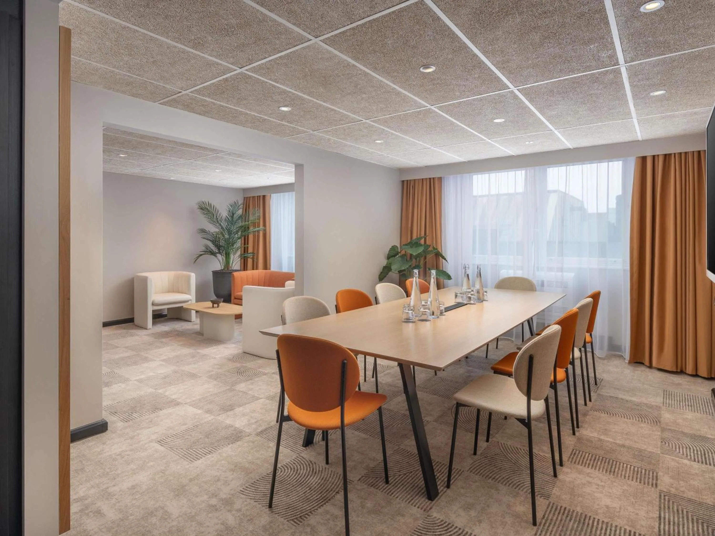 Meeting/conference room in Mercure London Earls Court