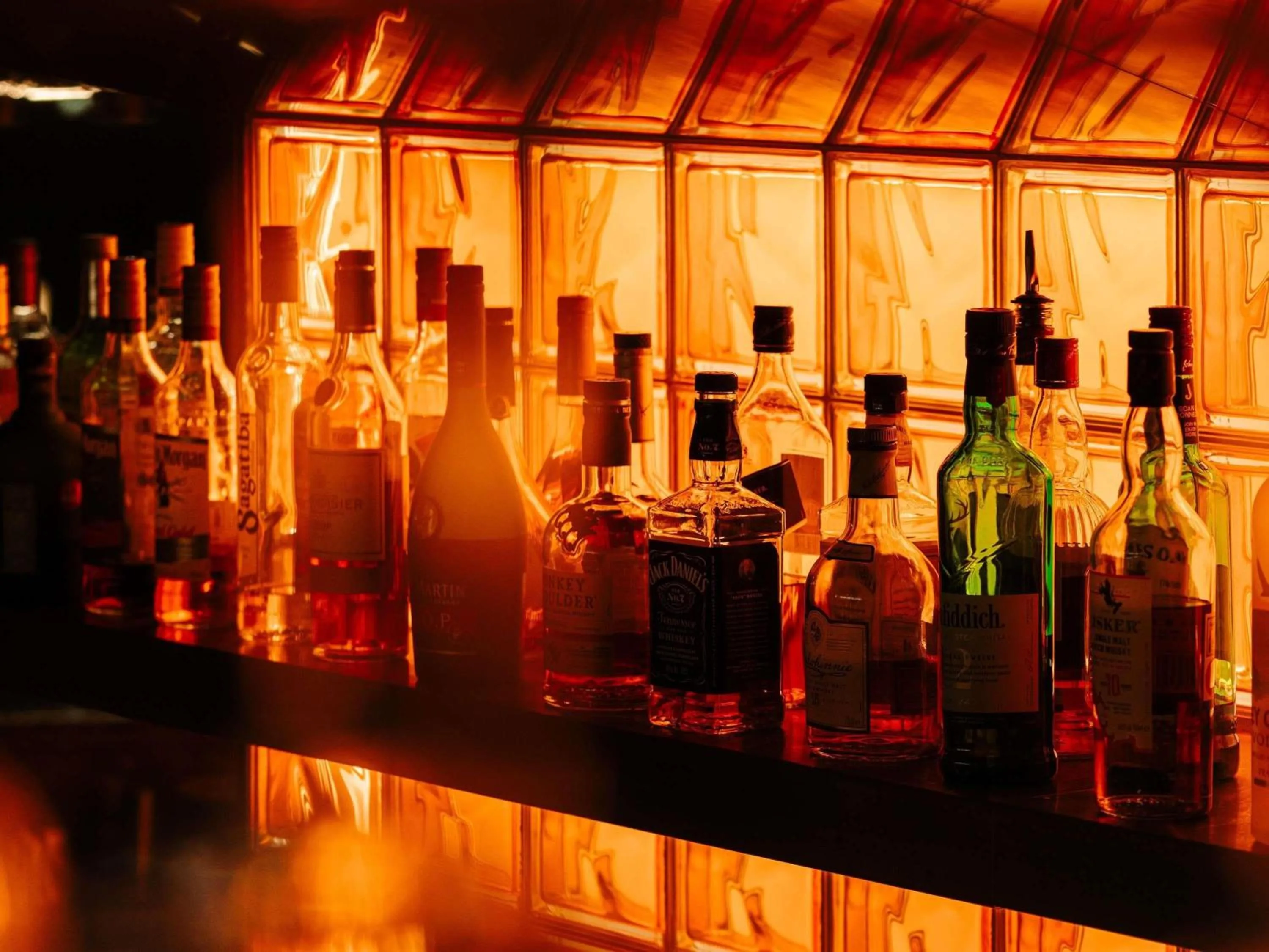 Lounge or bar in Mercure London Earls Court