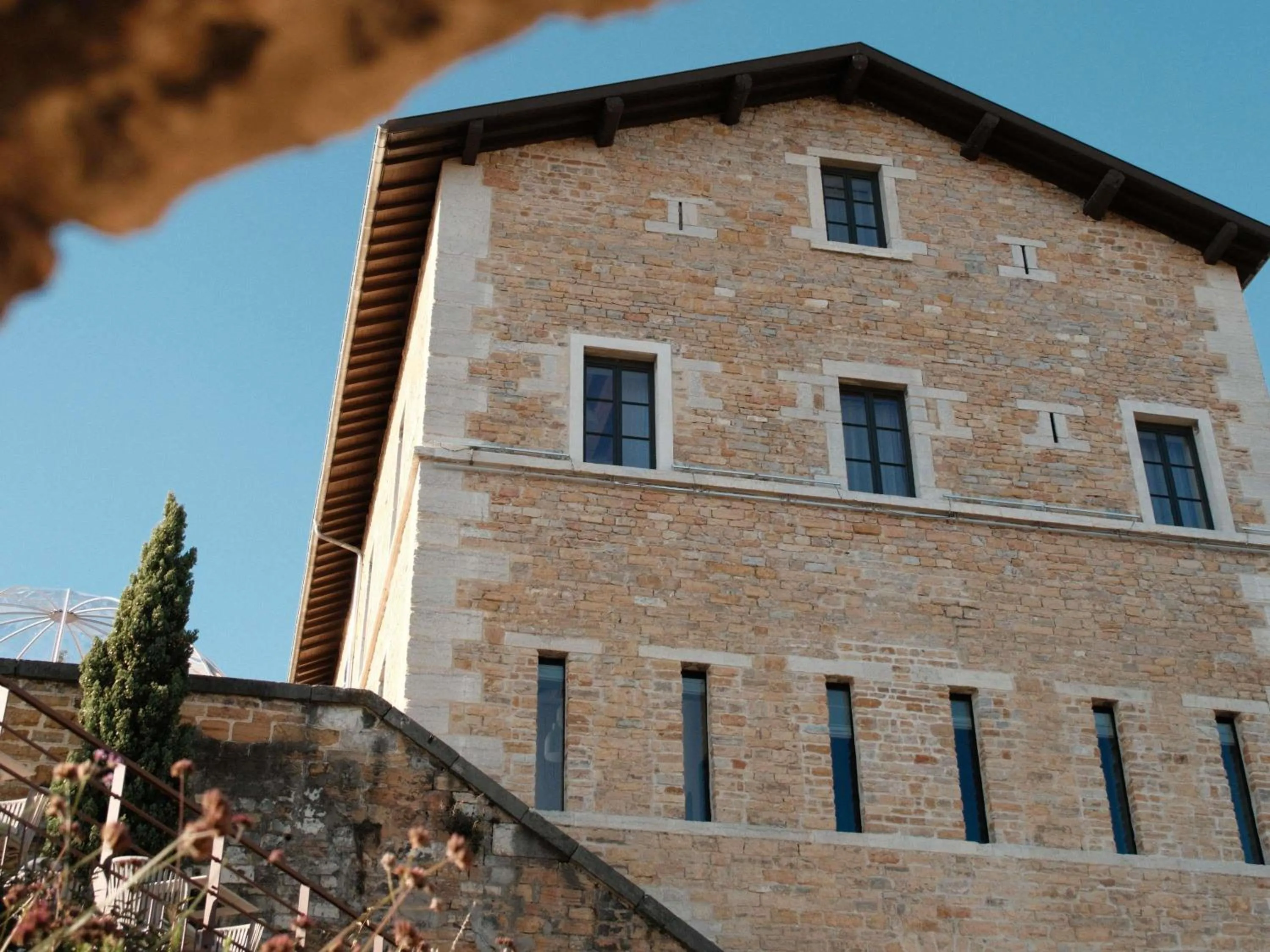 Lounge or bar in Hôtel Fort St Laurent Lyon - Handwritten Collection