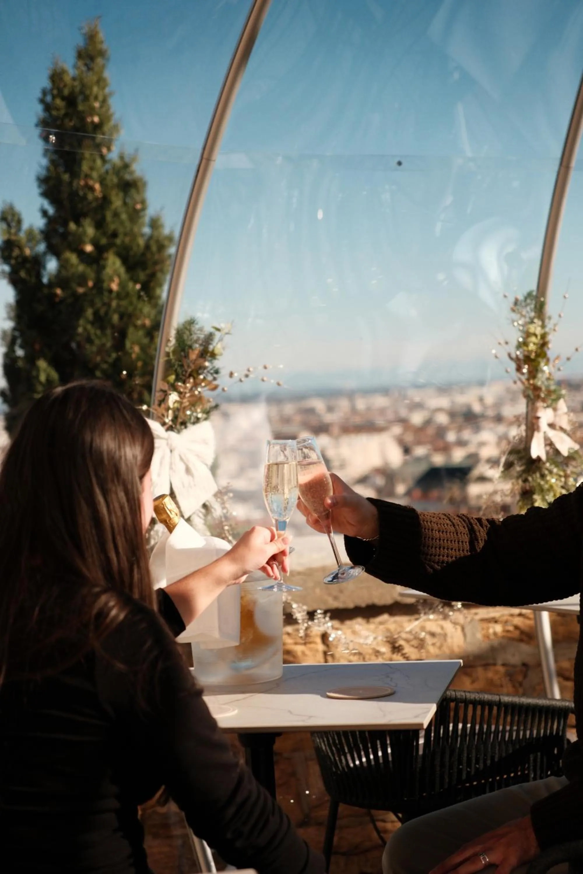 People in Hôtel Fort St Laurent Lyon - Handwritten Collection