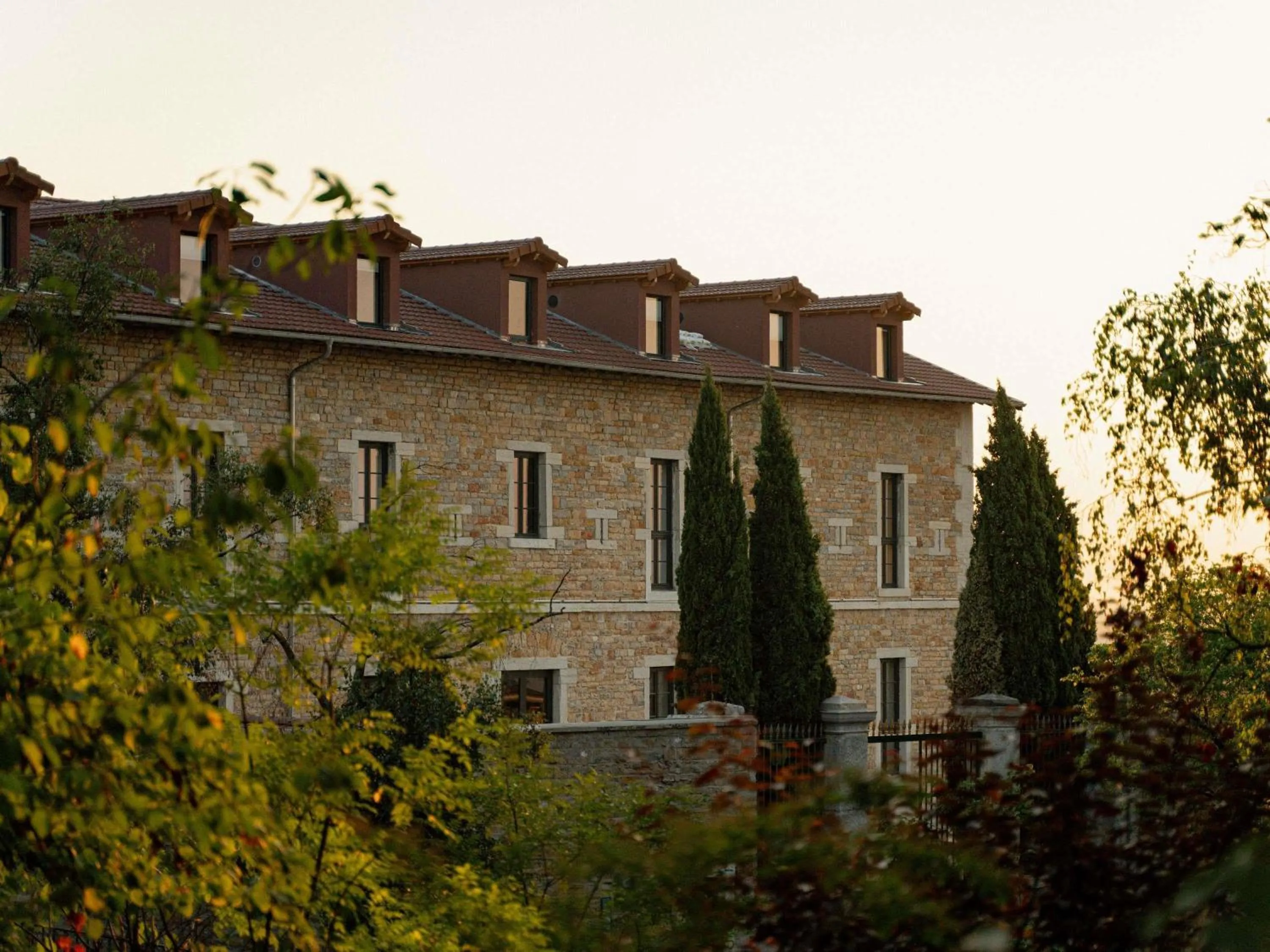 Property building in Hôtel Fort St Laurent Lyon - Handwritten Collection