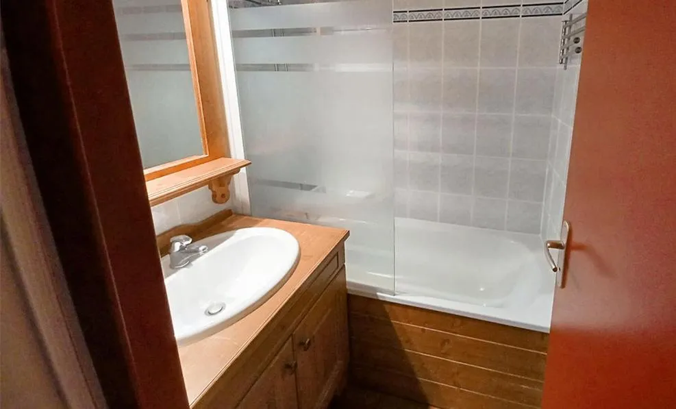 Bathroom in Vacancéole - Résidence Les Chalets de la Ramoure