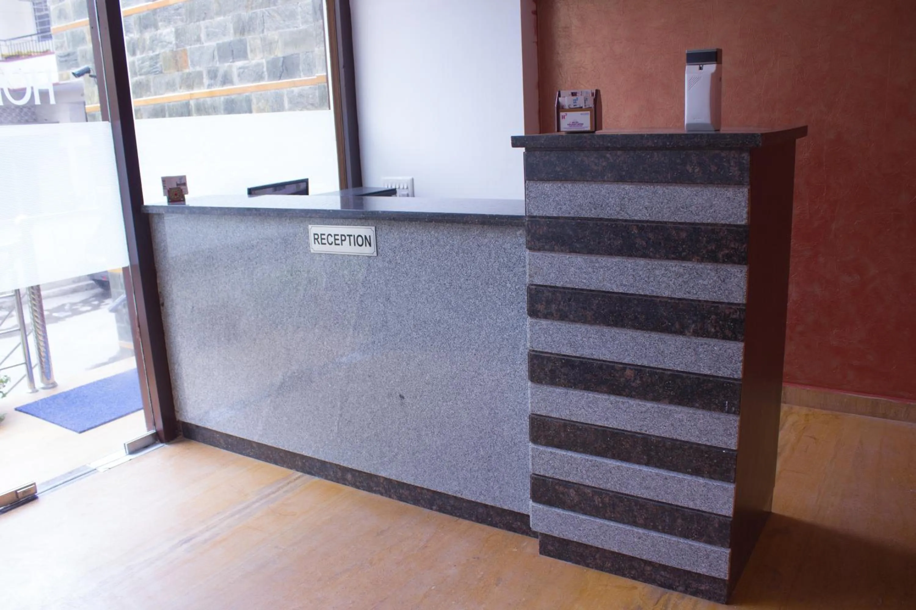 Lobby or reception in Hotel Holiday Home