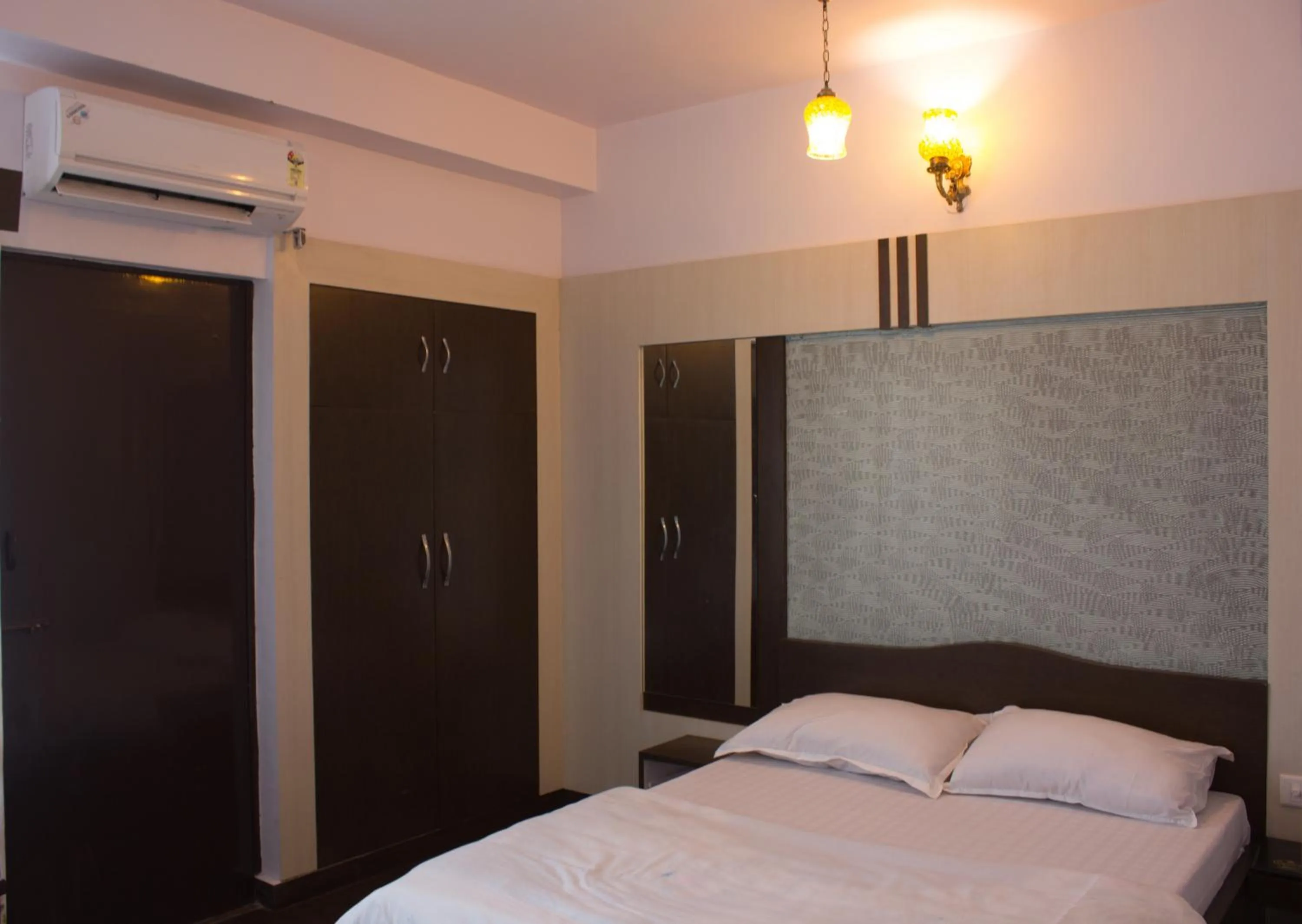 Bedroom, Bed in Hotel Holiday Home