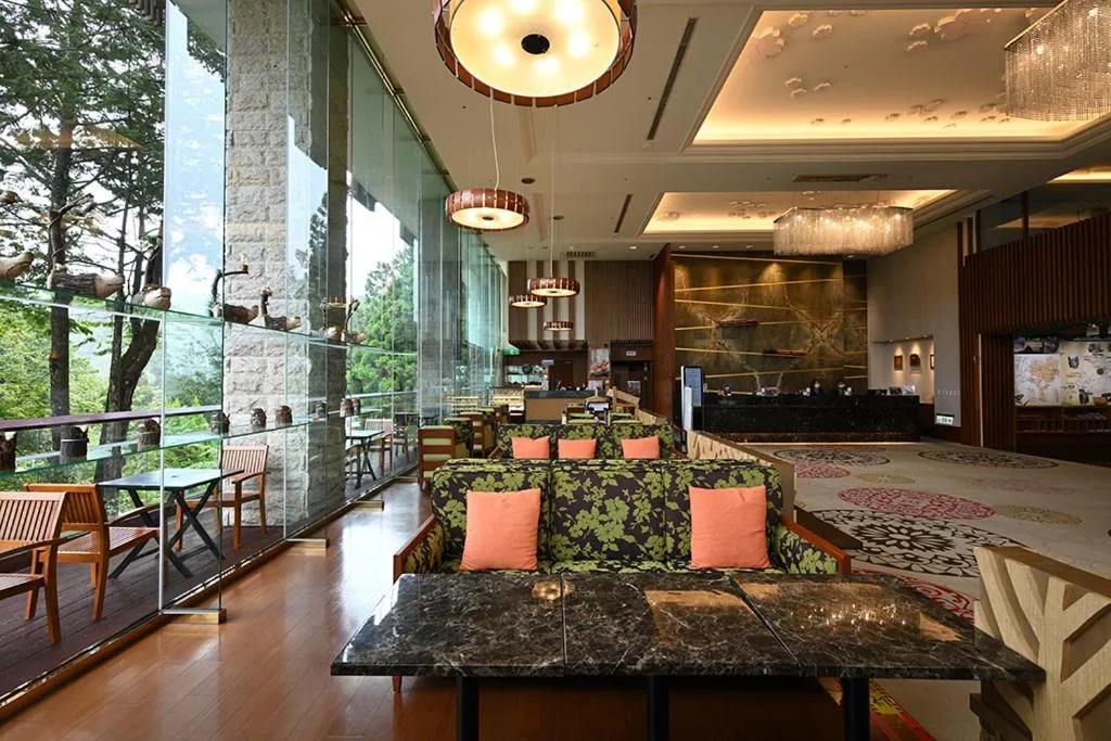 Alishan Hotel