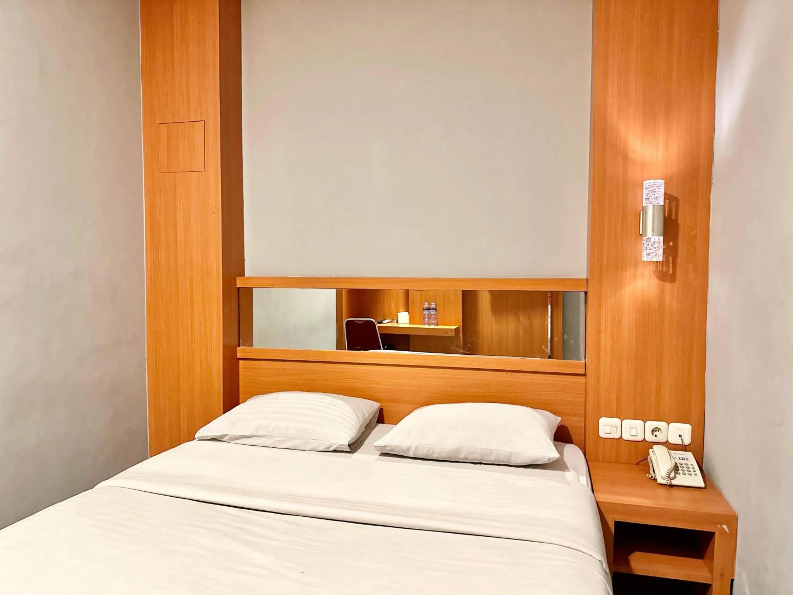 Bedroom, Bed in My Home Hotel Pontianak