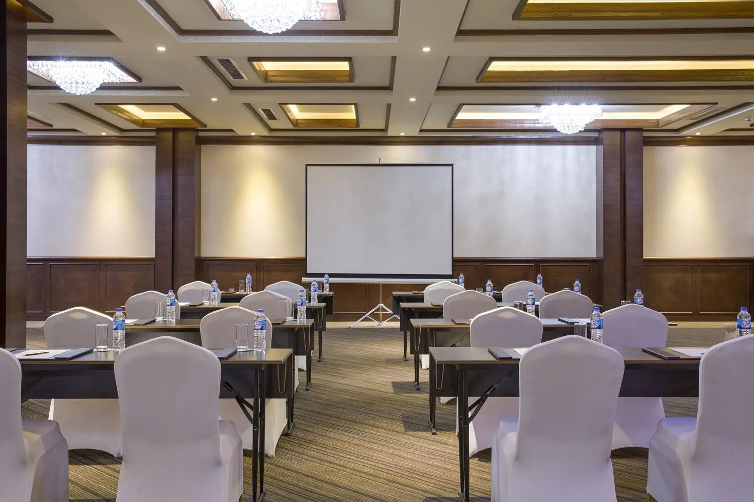 Business facilities in Cristal Erbil Hotel