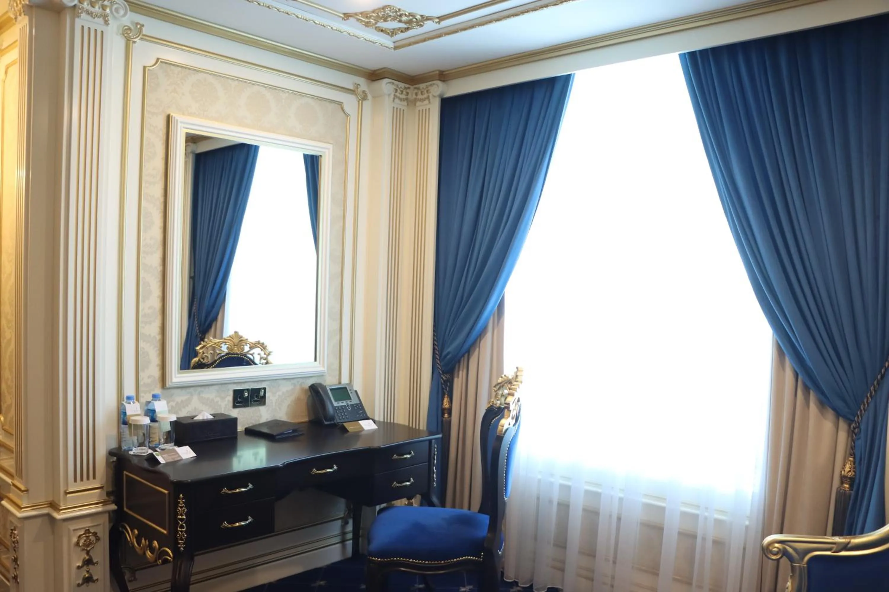 Bedroom in Cristal Erbil Hotel