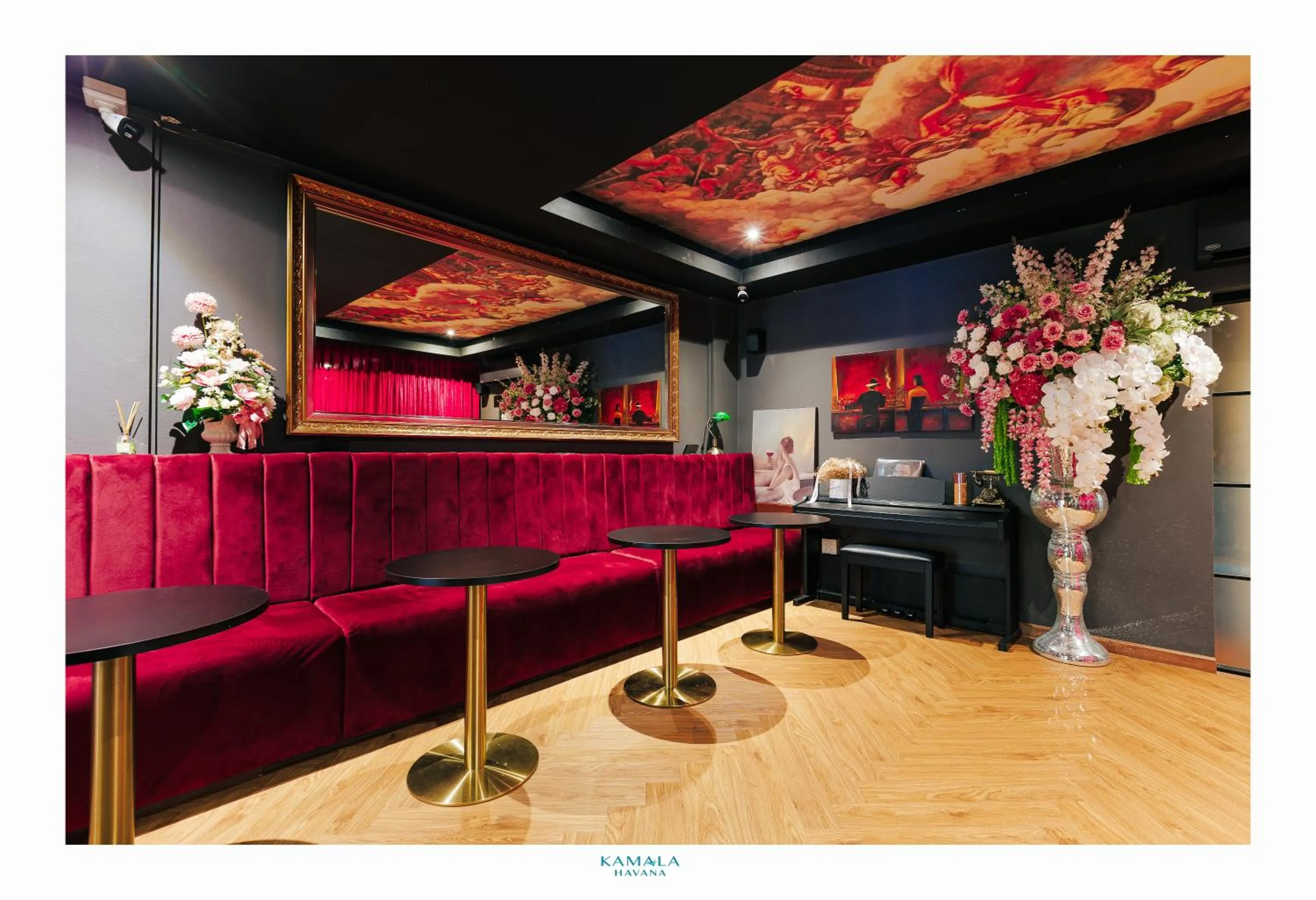 Seating area in Kamala Havana Hotel and Cafe