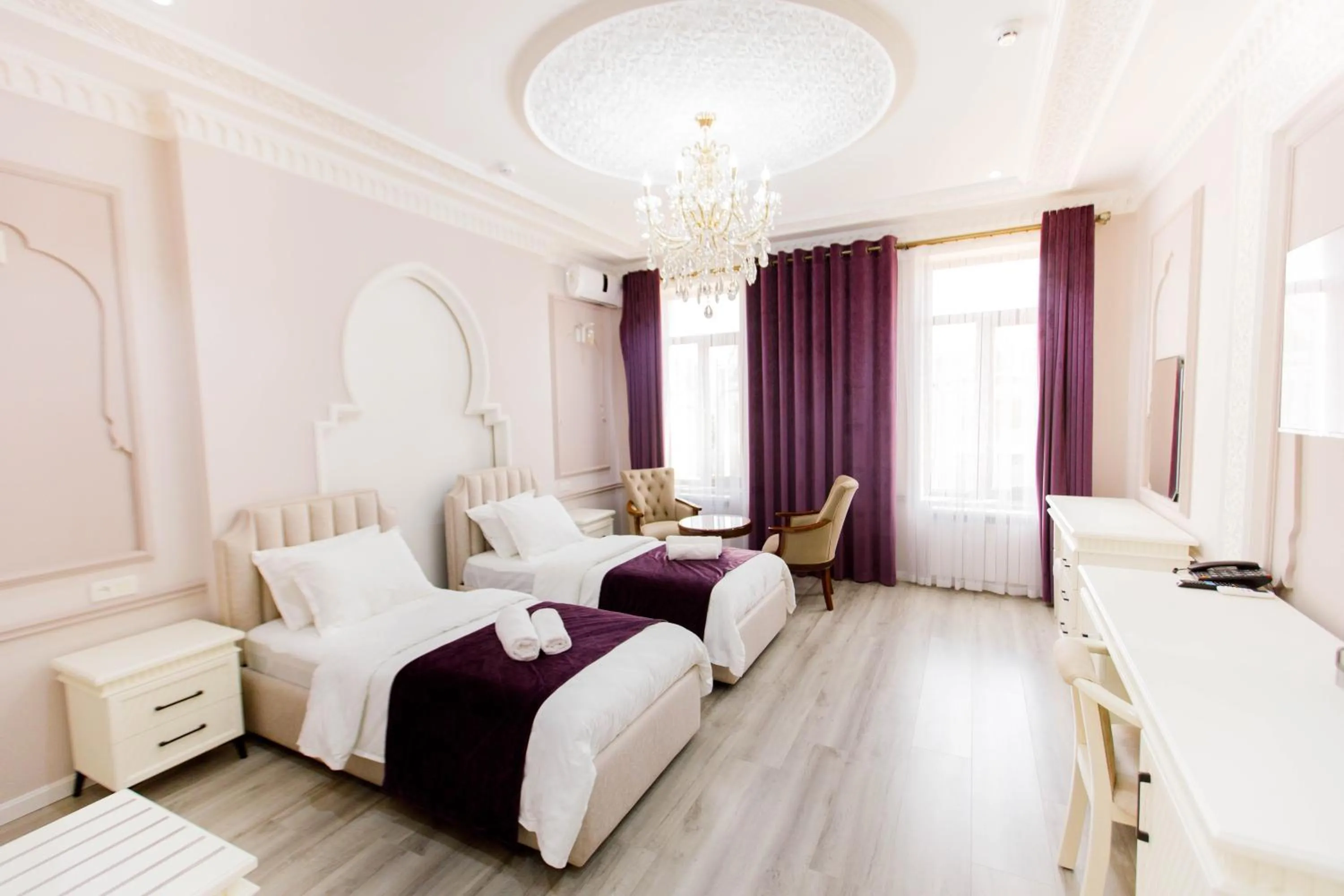 Bed in Hotel Dali Samarkand