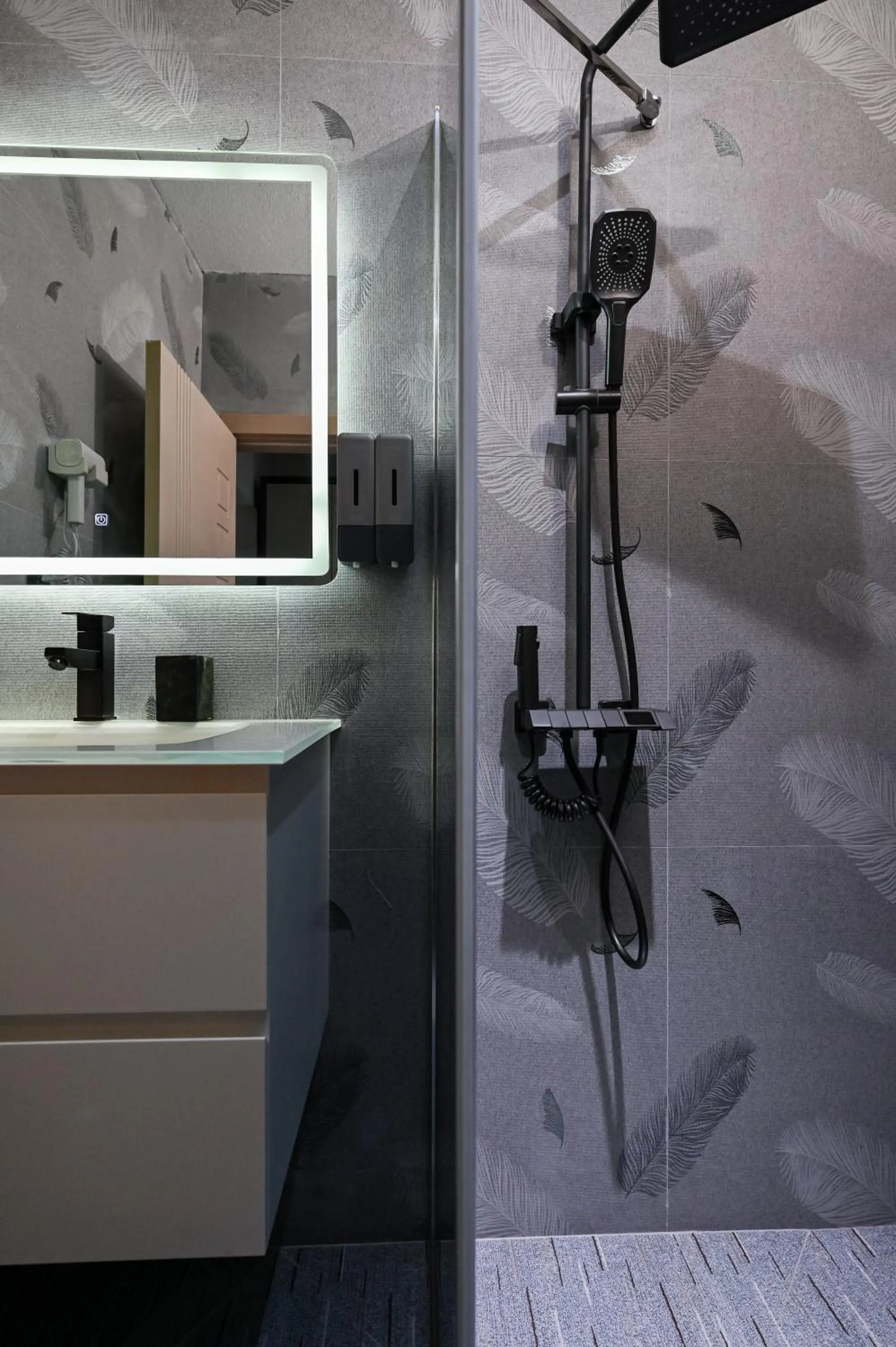 Shower in Grey Star Hotel