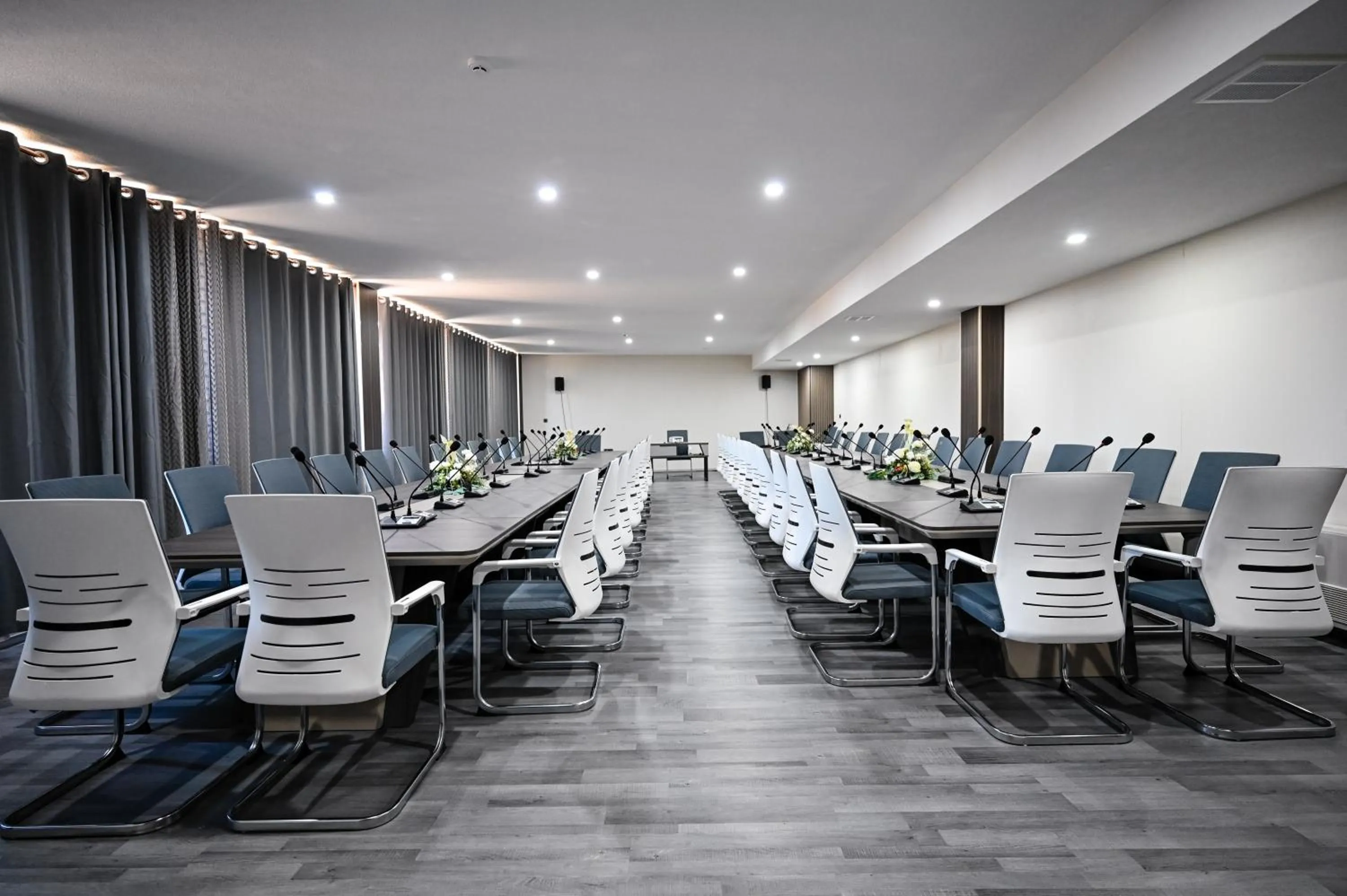 Business facilities in Grey Star Hotel