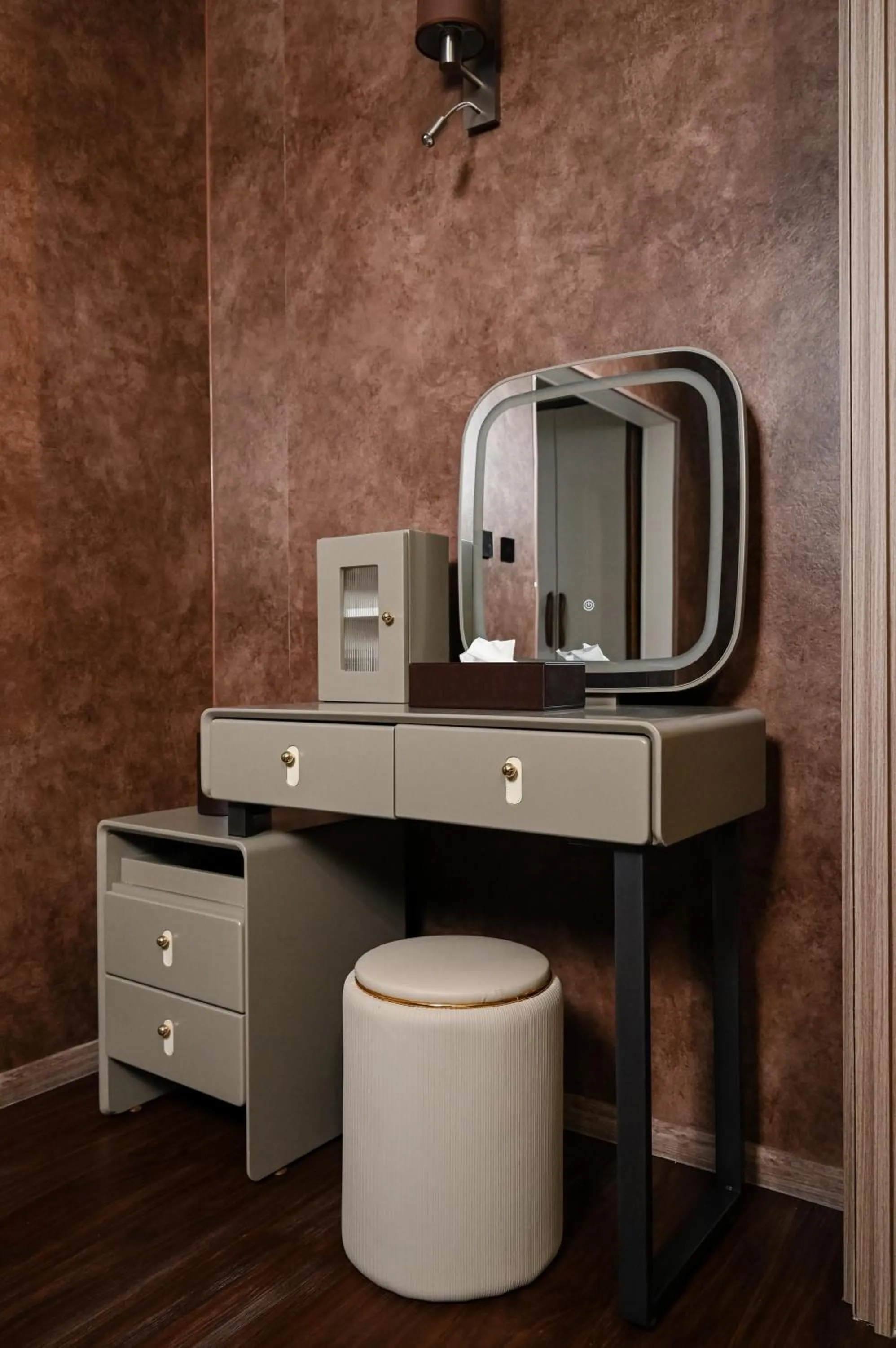 hair dresser in Grey Star Hotel