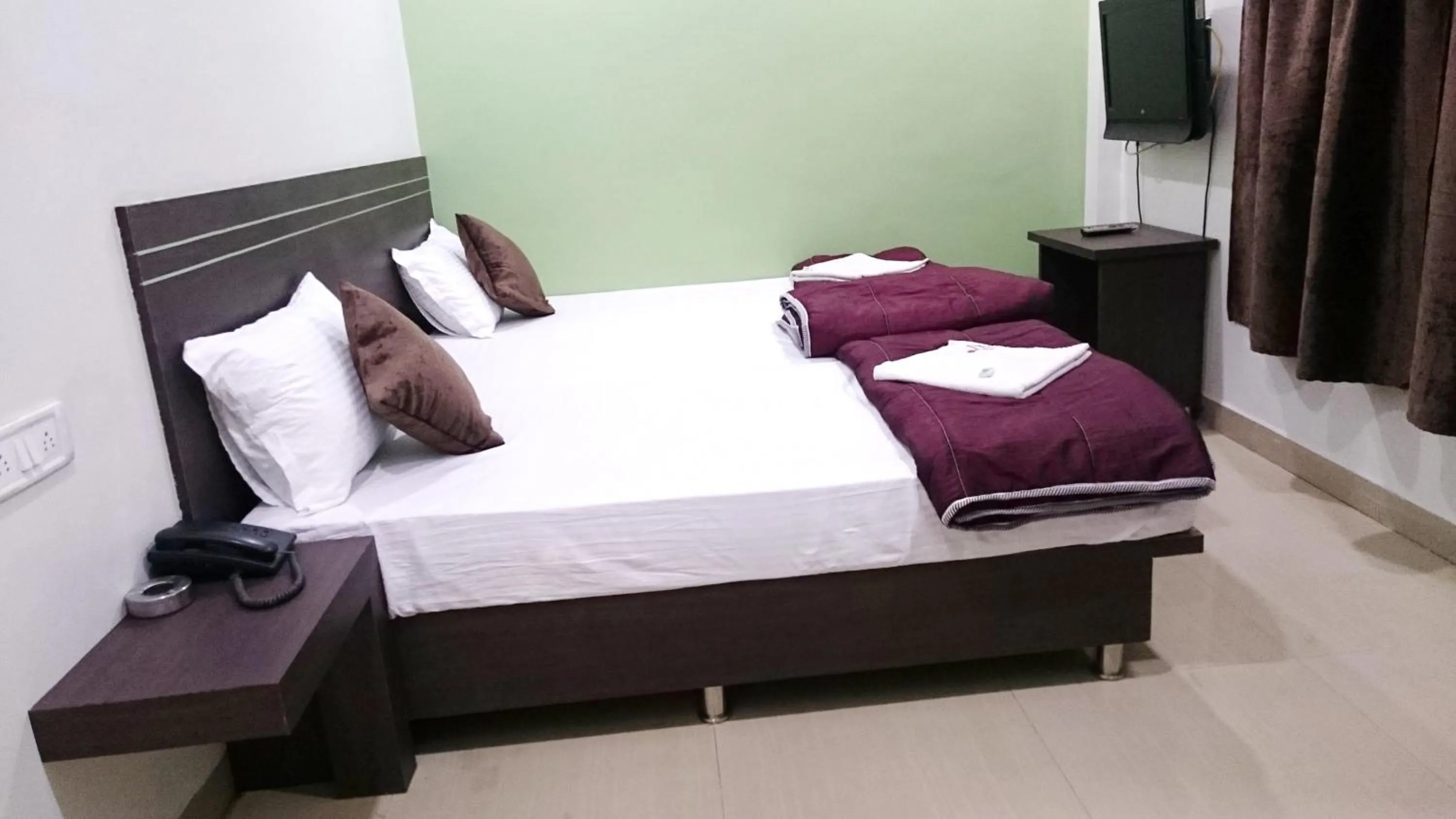 Bed in Hotel Preetam Aurangabad