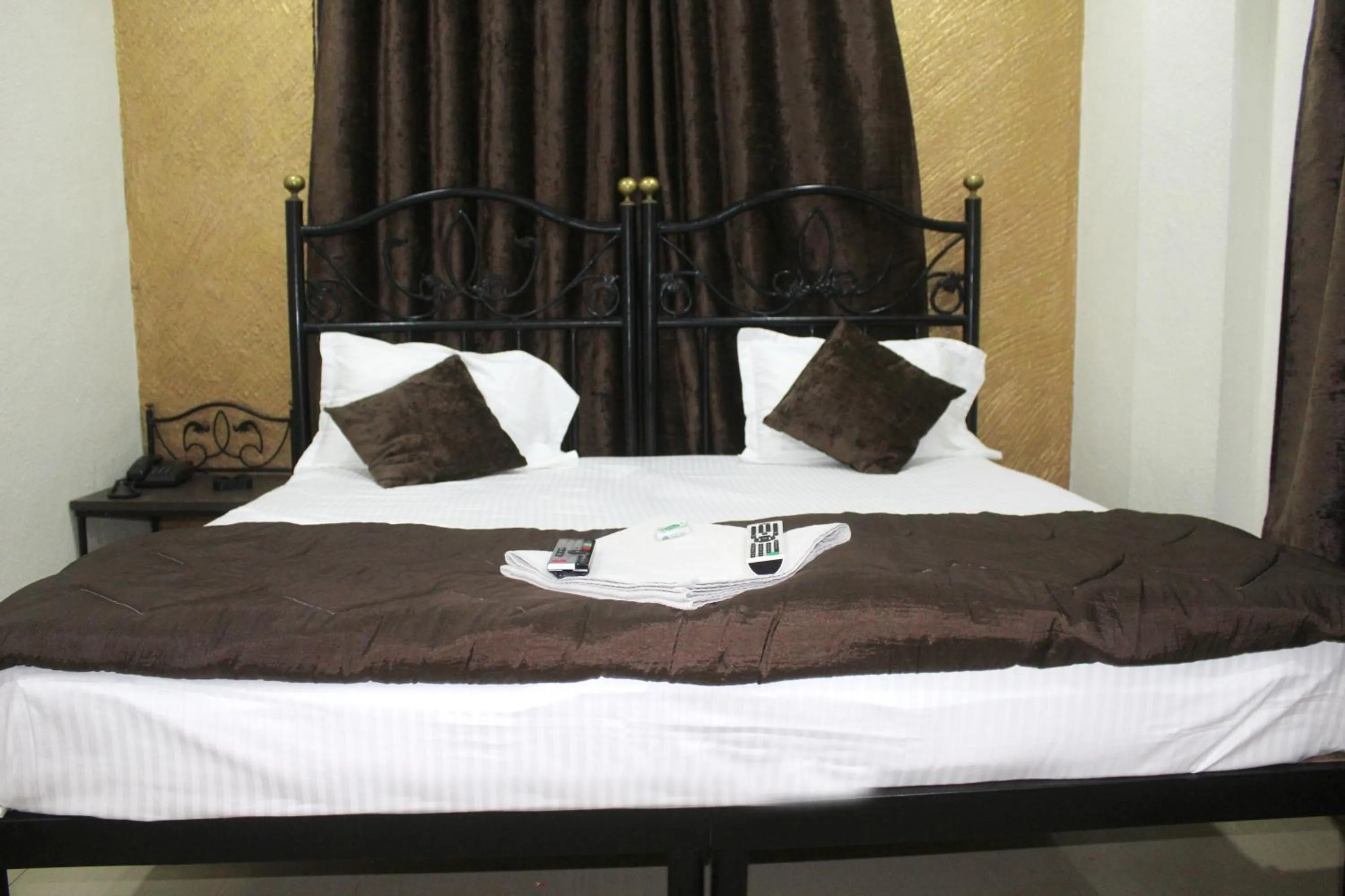 Bed in Hotel Preetam Aurangabad
