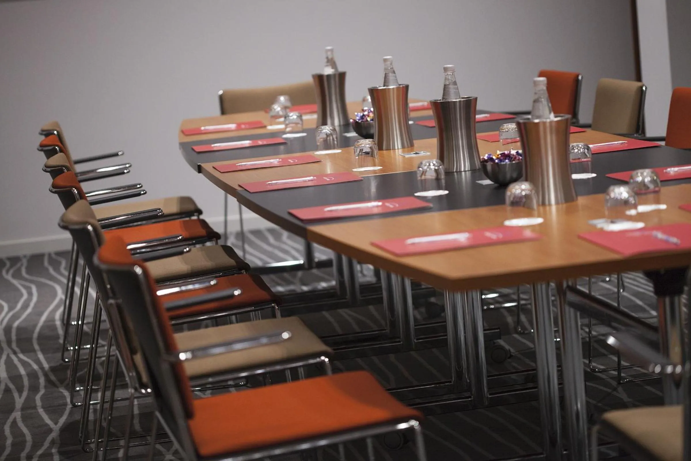 Business facilities in Hotel Rafael