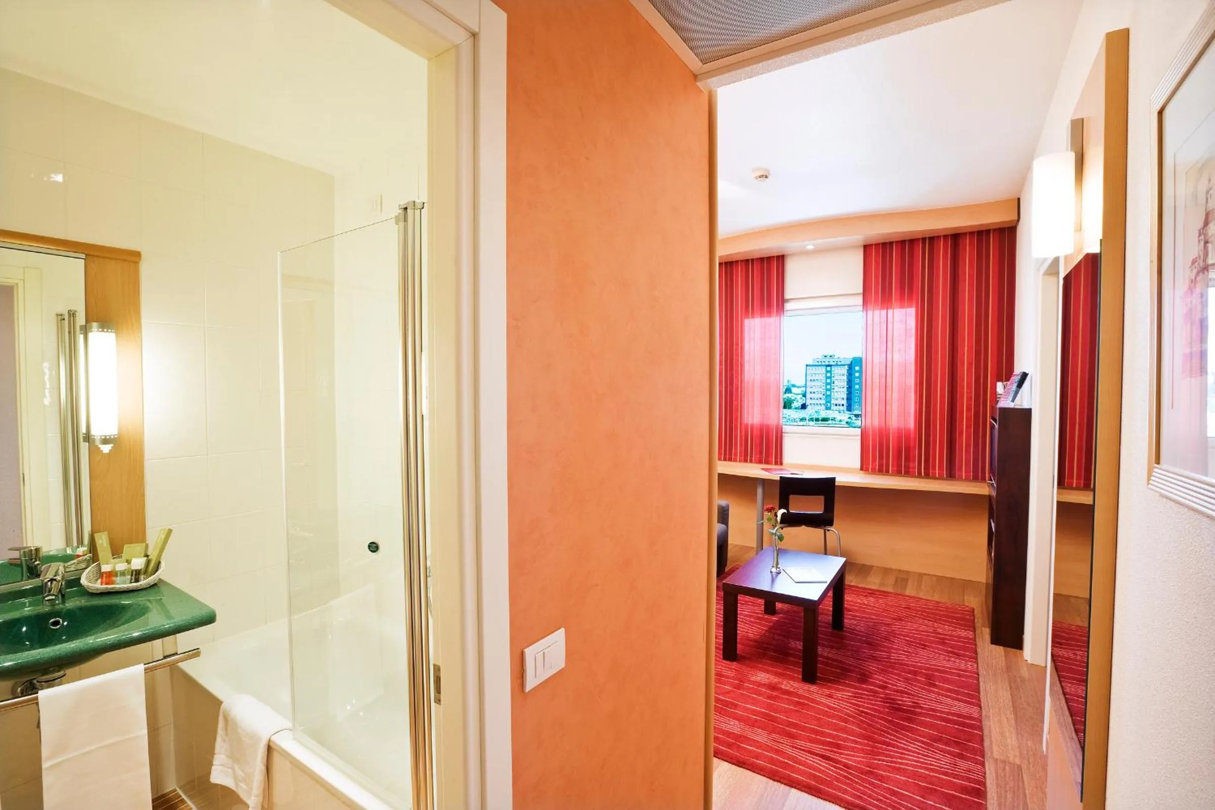 Bathroom in Hotel Rafael