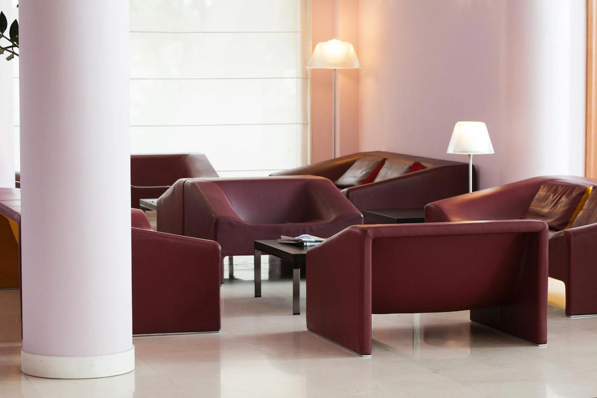 Communal lounge/ TV room in Hotel Rafael