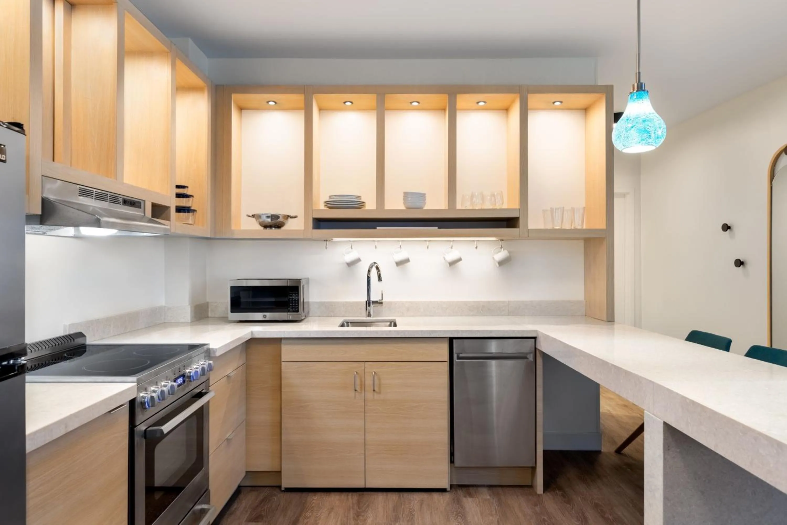 Kitchen or kitchenette in TownePlace Suites by Marriott Geneva at SPIRE Academy