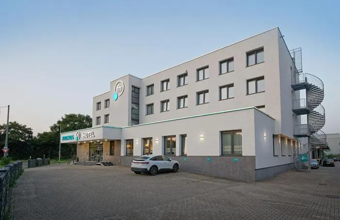 Property building in Friends Hotel Düsseldorf-Airport Ratingen