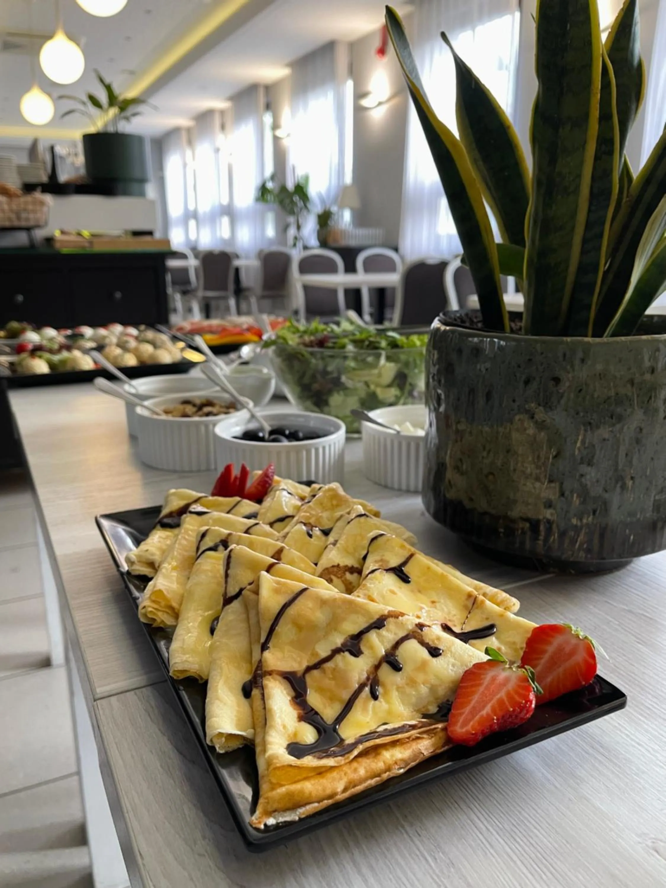 Food and drinks in Hotel Garden