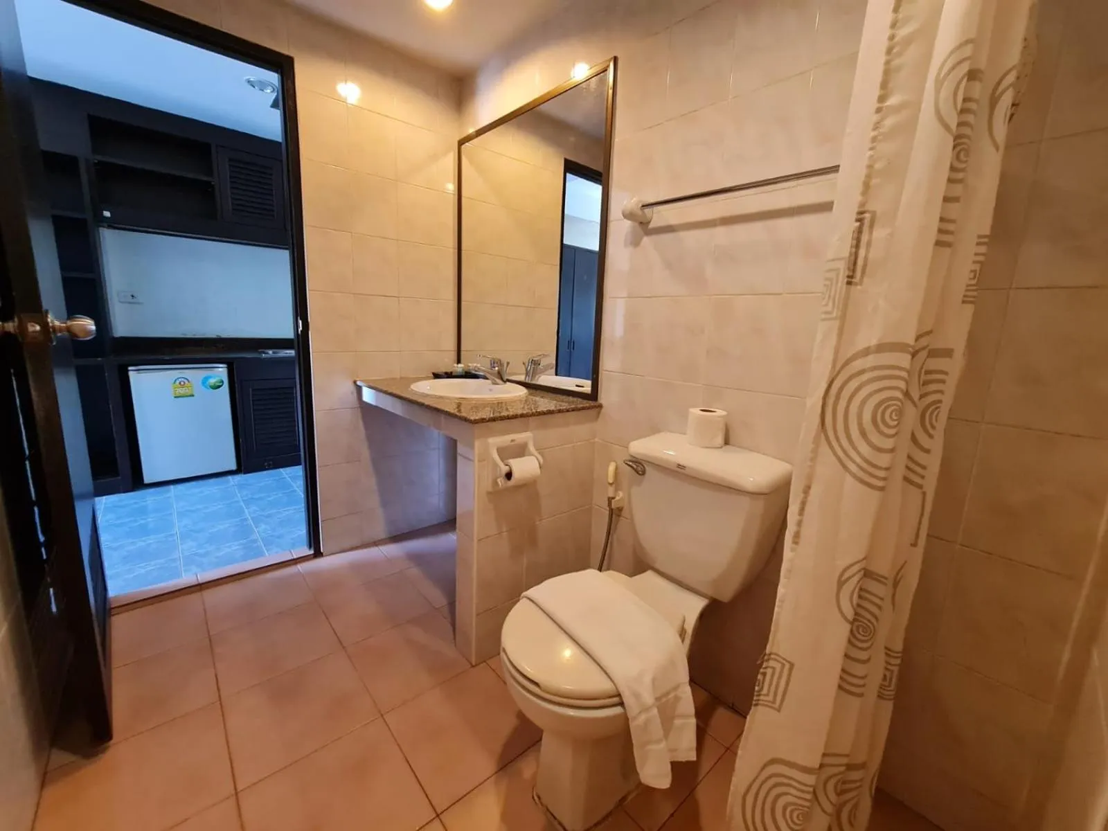 Shower in Desa Phuket