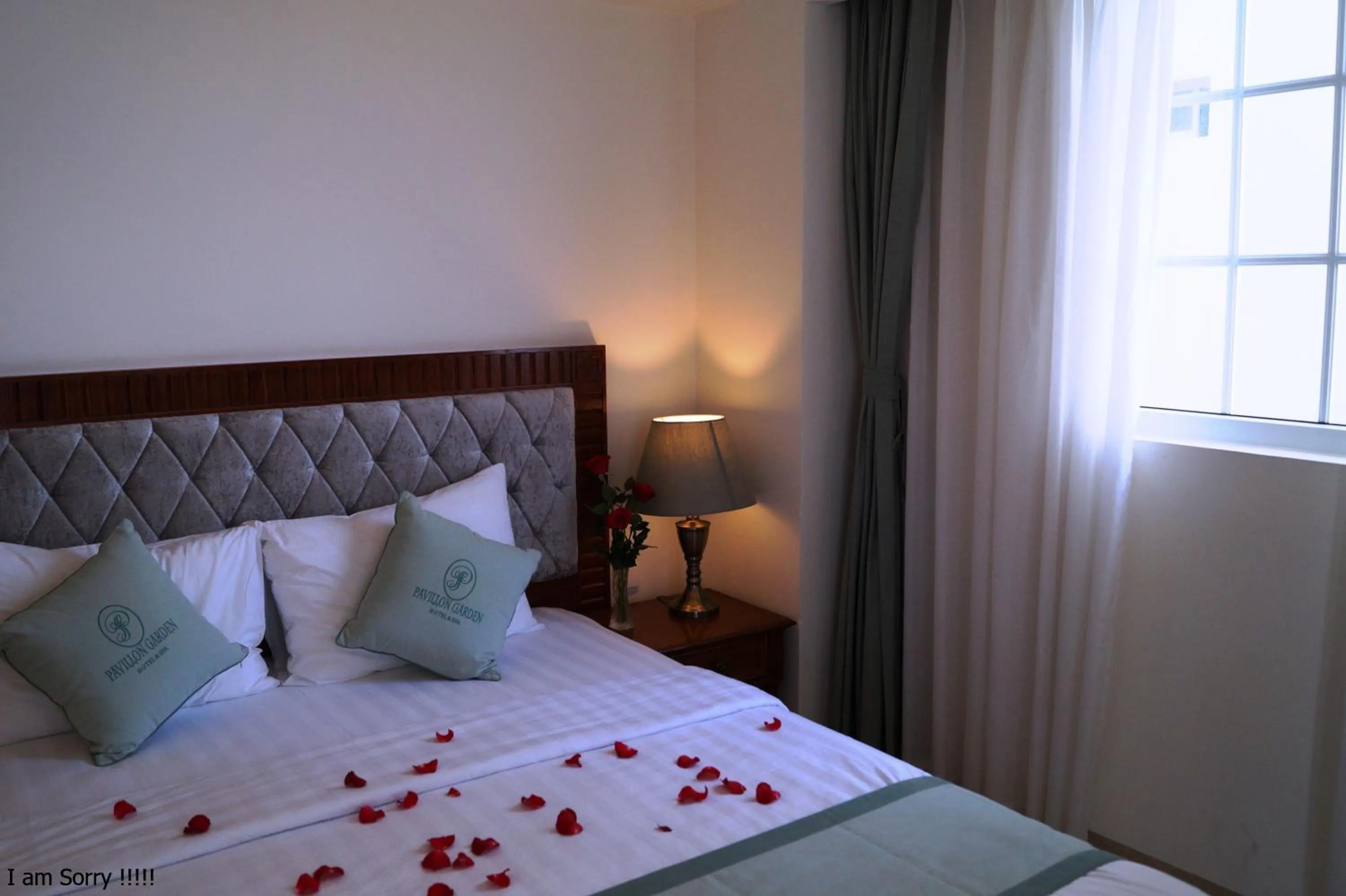 Bed in Pavillon Garden Hotel