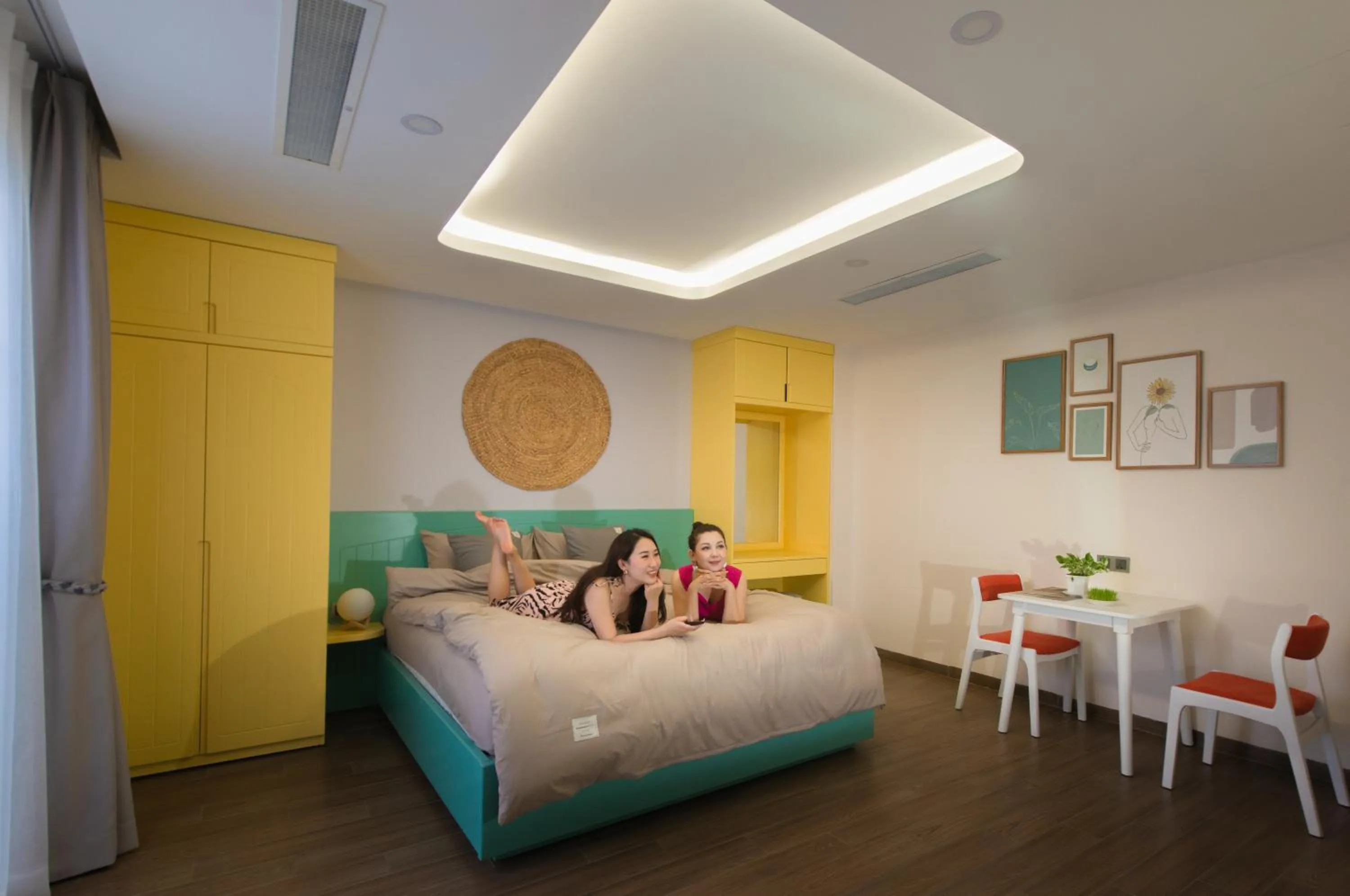 Bedroom, Bed in Pavillon Garden Hotel