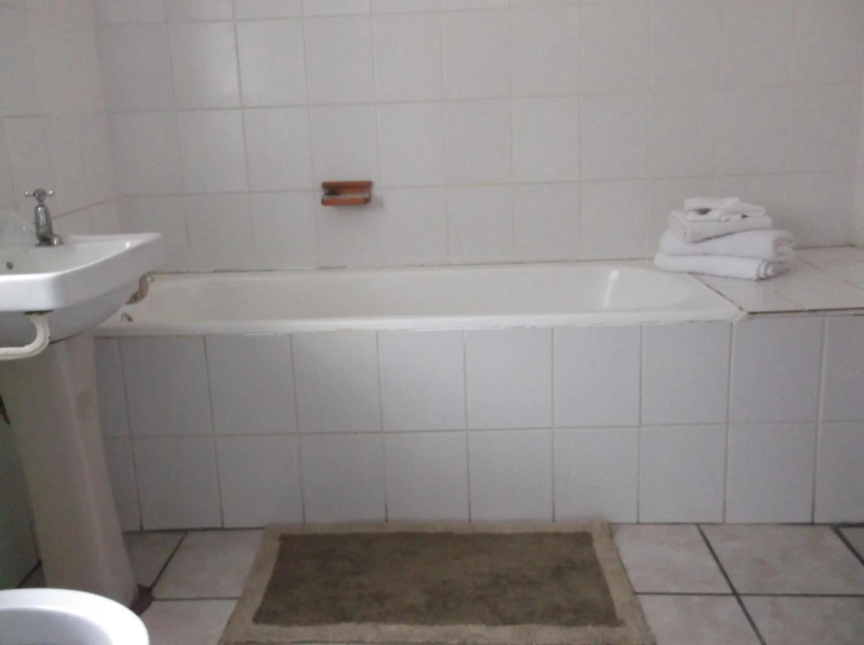 Bathroom in Stone Crescent Hotel