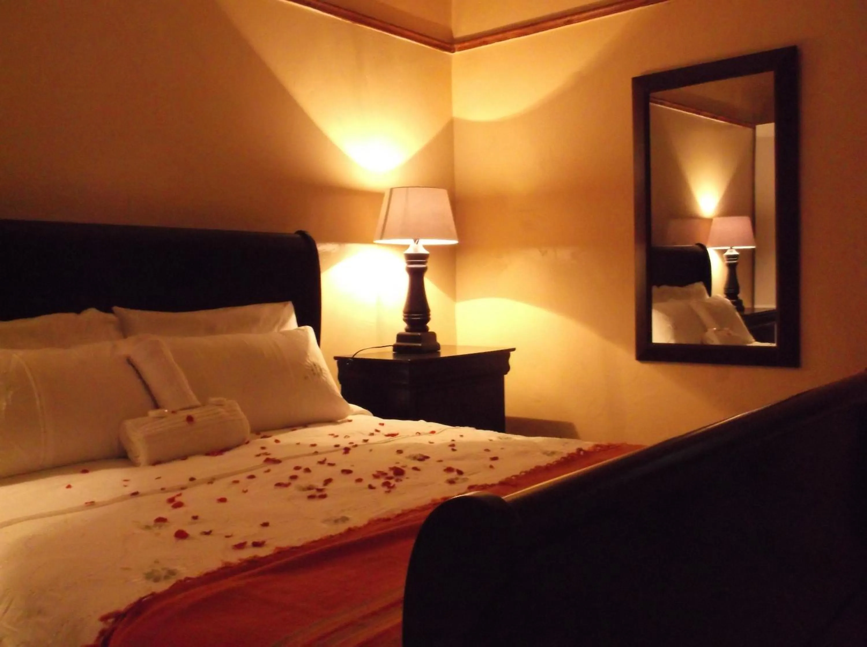 Decorative detail in Stone Crescent Hotel