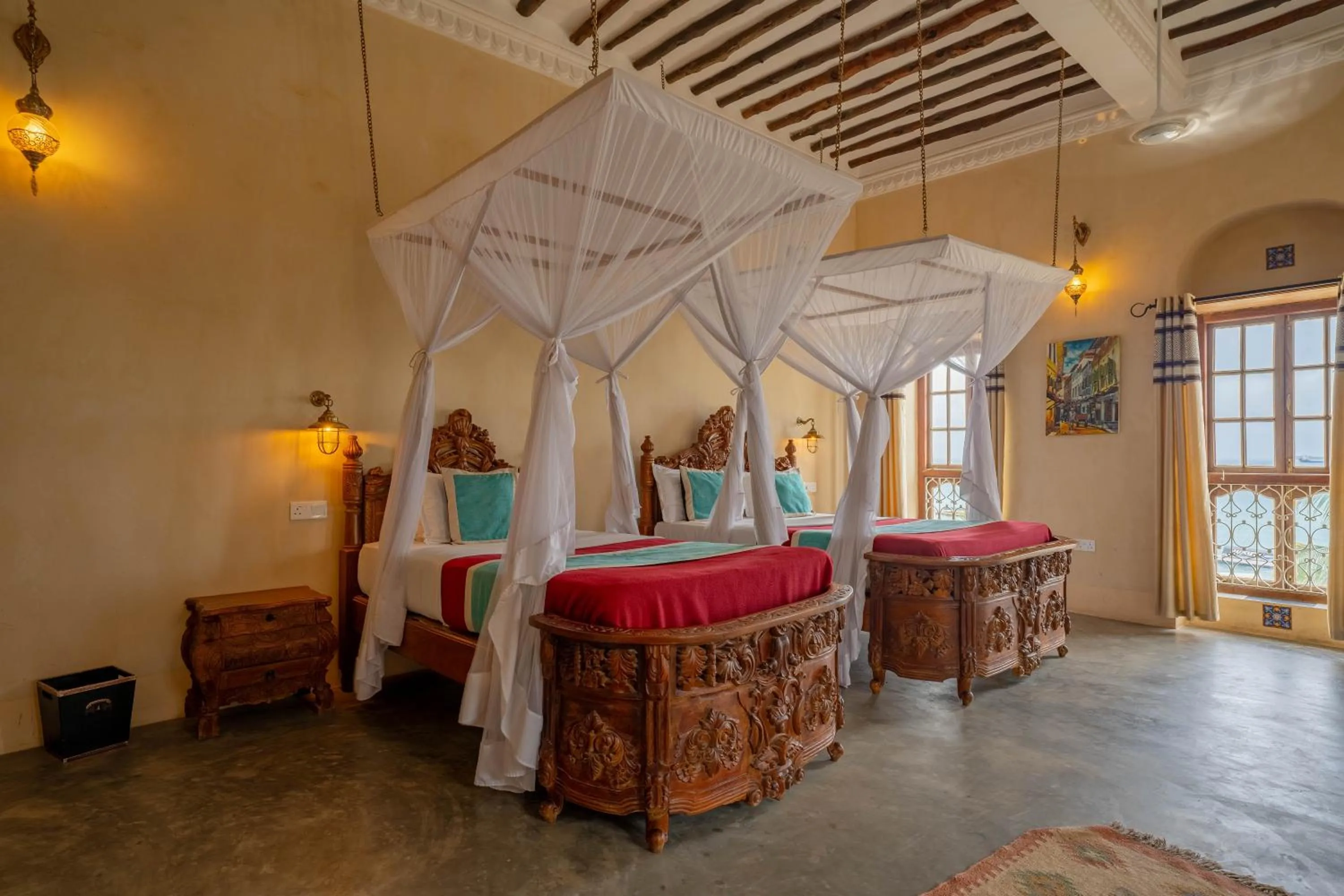 Bed in Mizingani Seafront Hotel