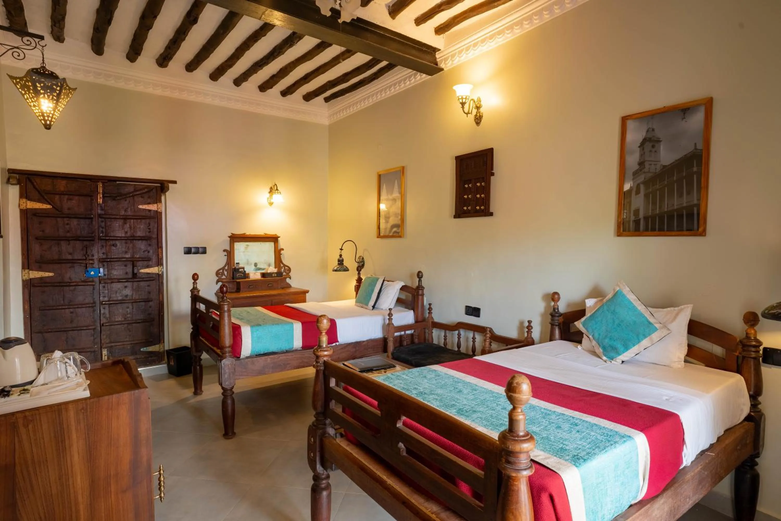 Bed in Mizingani Seafront Hotel