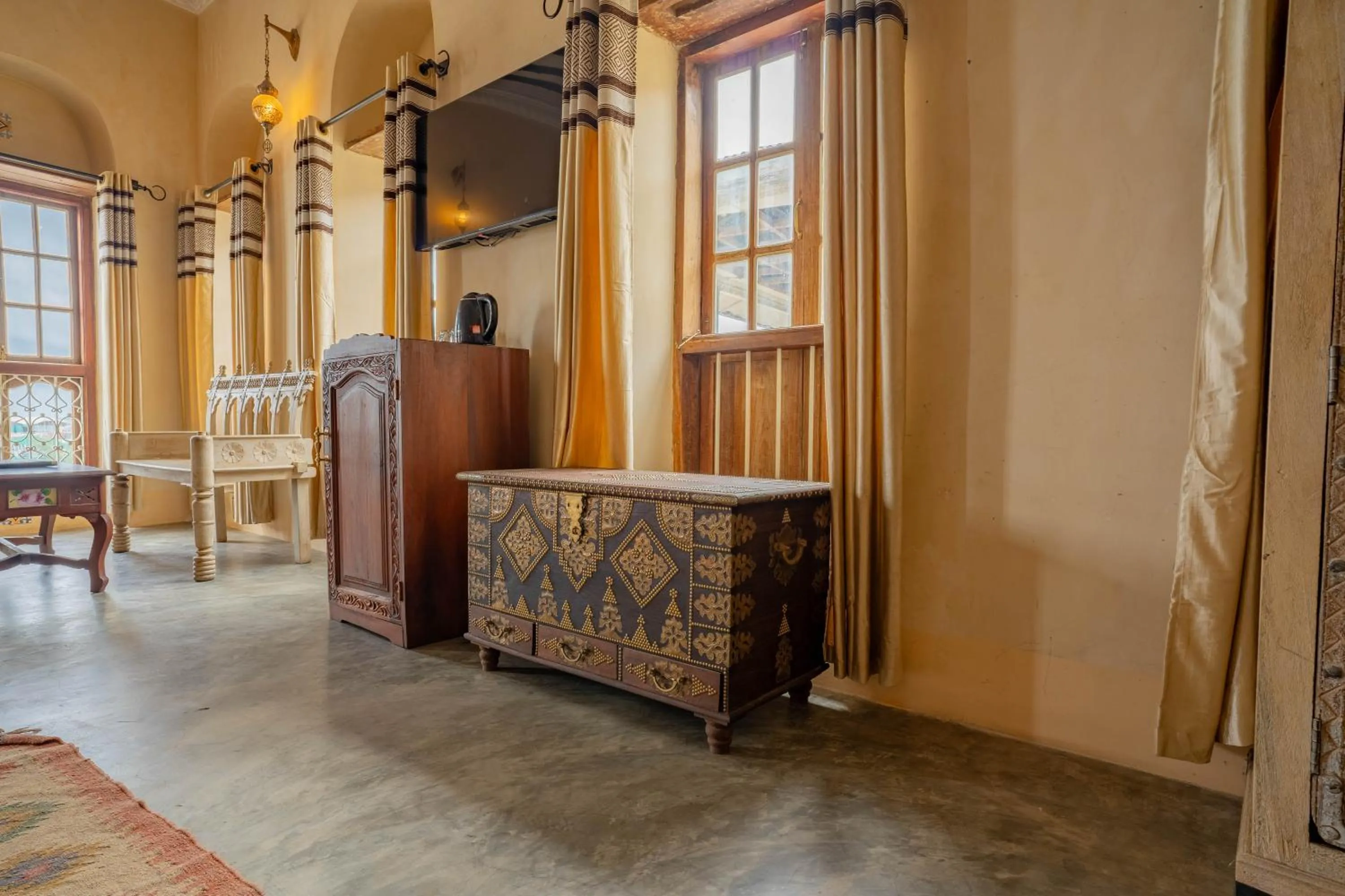 Bed in Mizingani Seafront Hotel