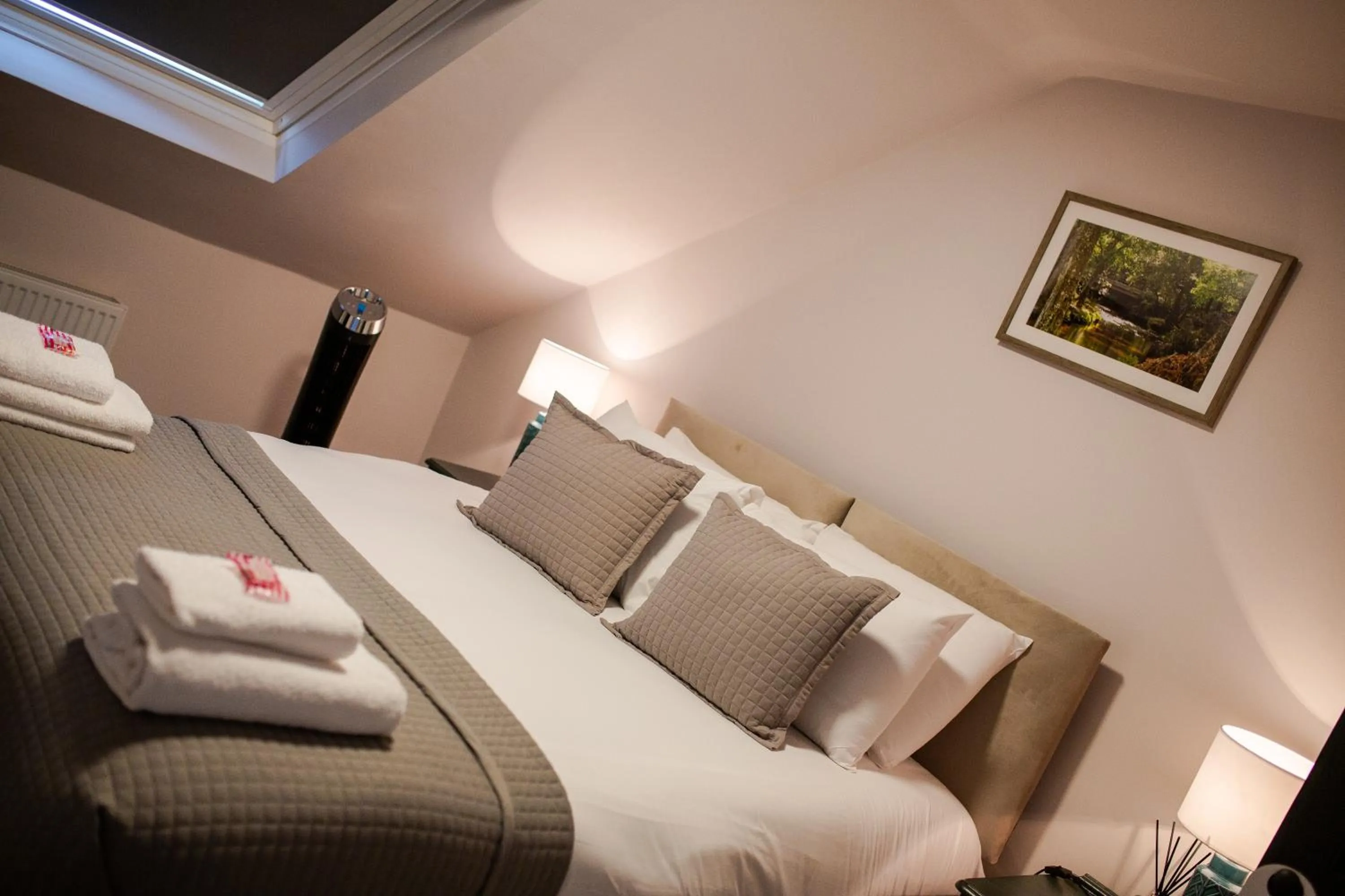 Bed in Woodfalls Inn