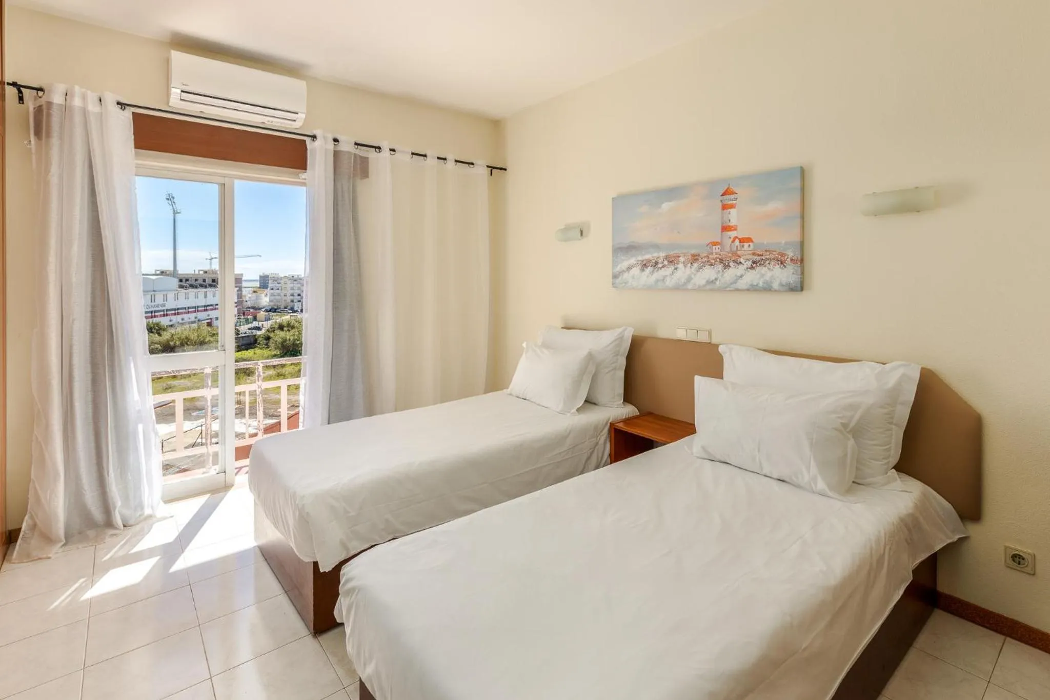 Bedroom, Bed in Bela Ria