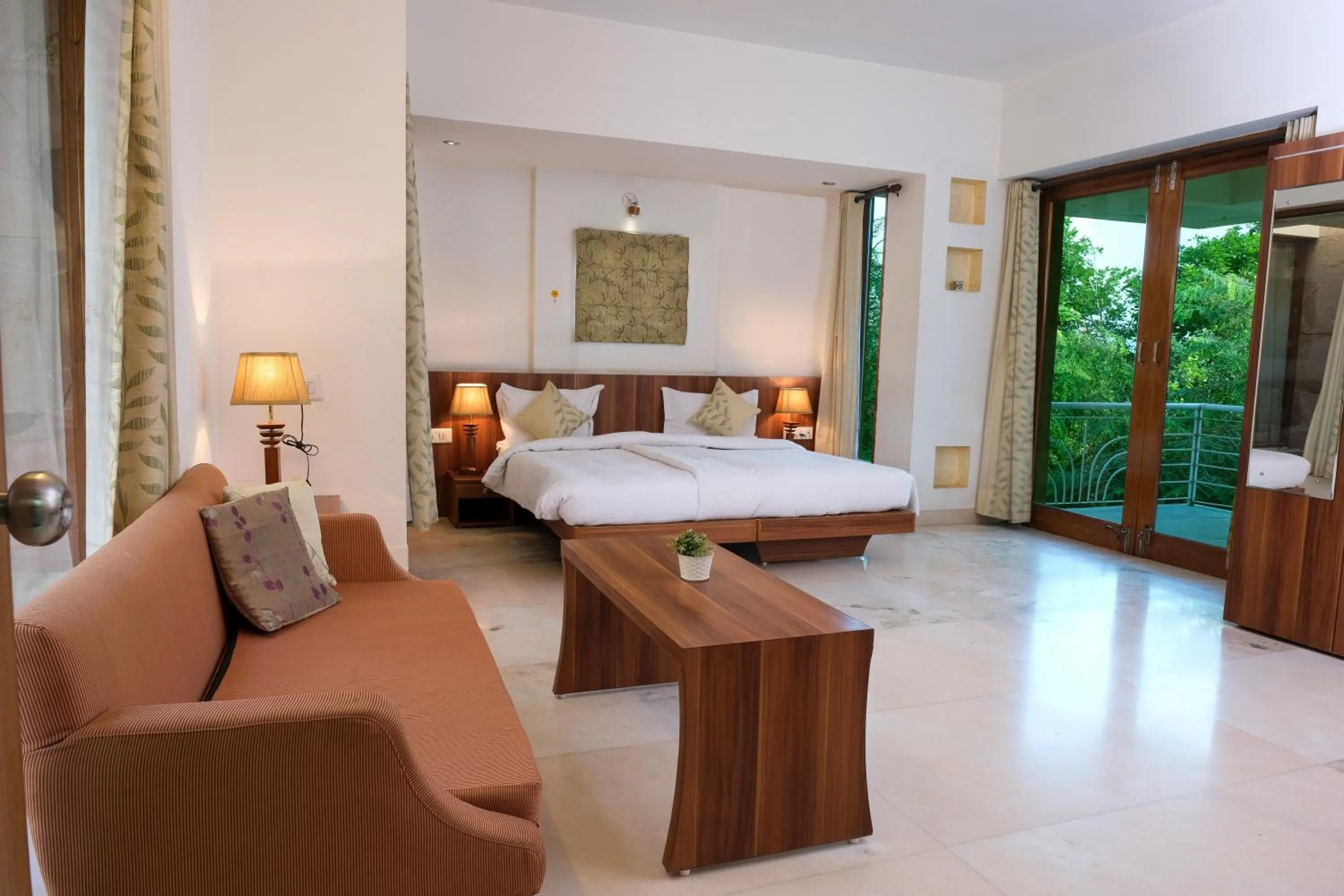 Photo of the whole room, Bed in The Chitvan Resort