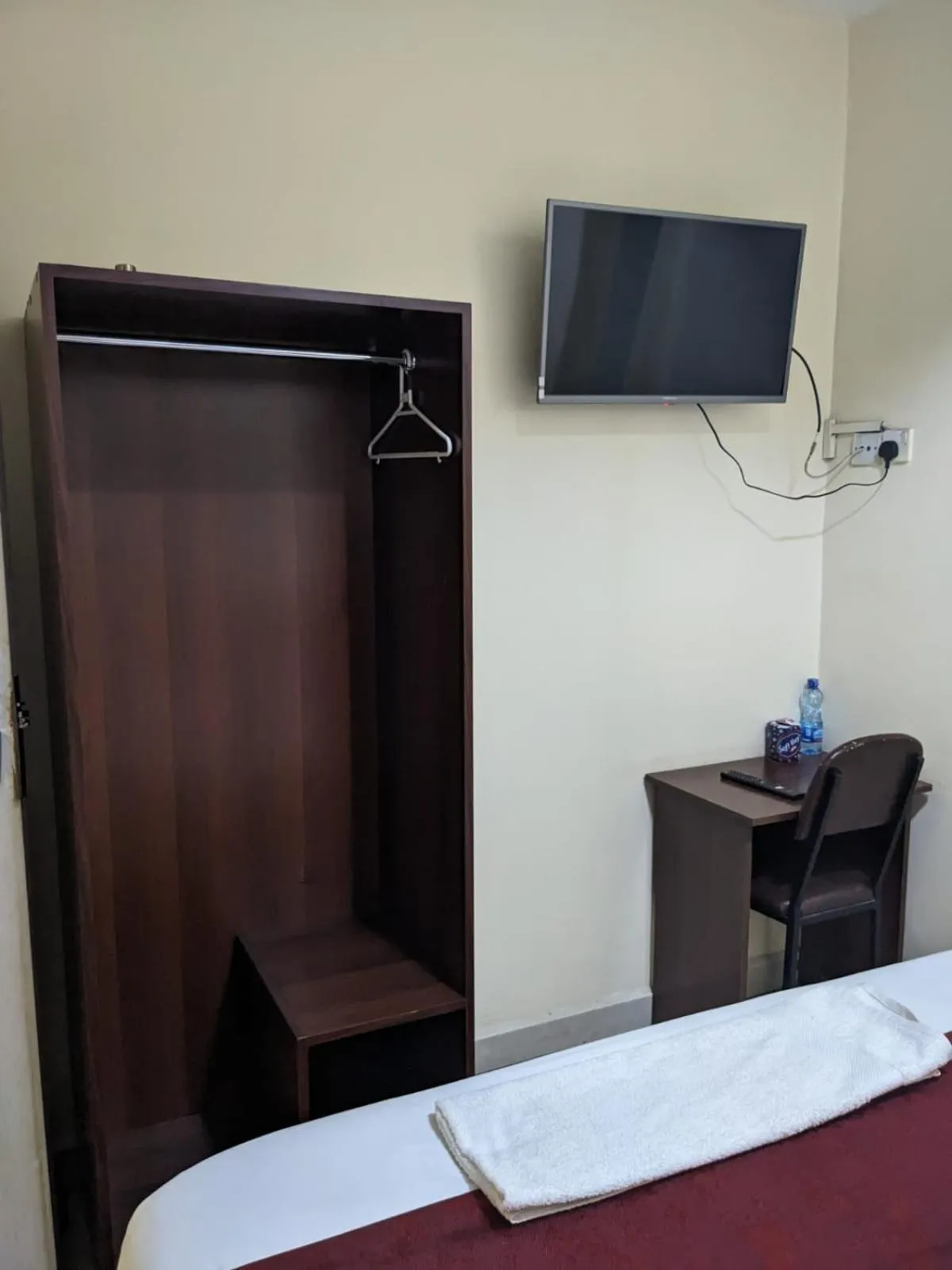 TV and multimedia in Epitome Times Hotel