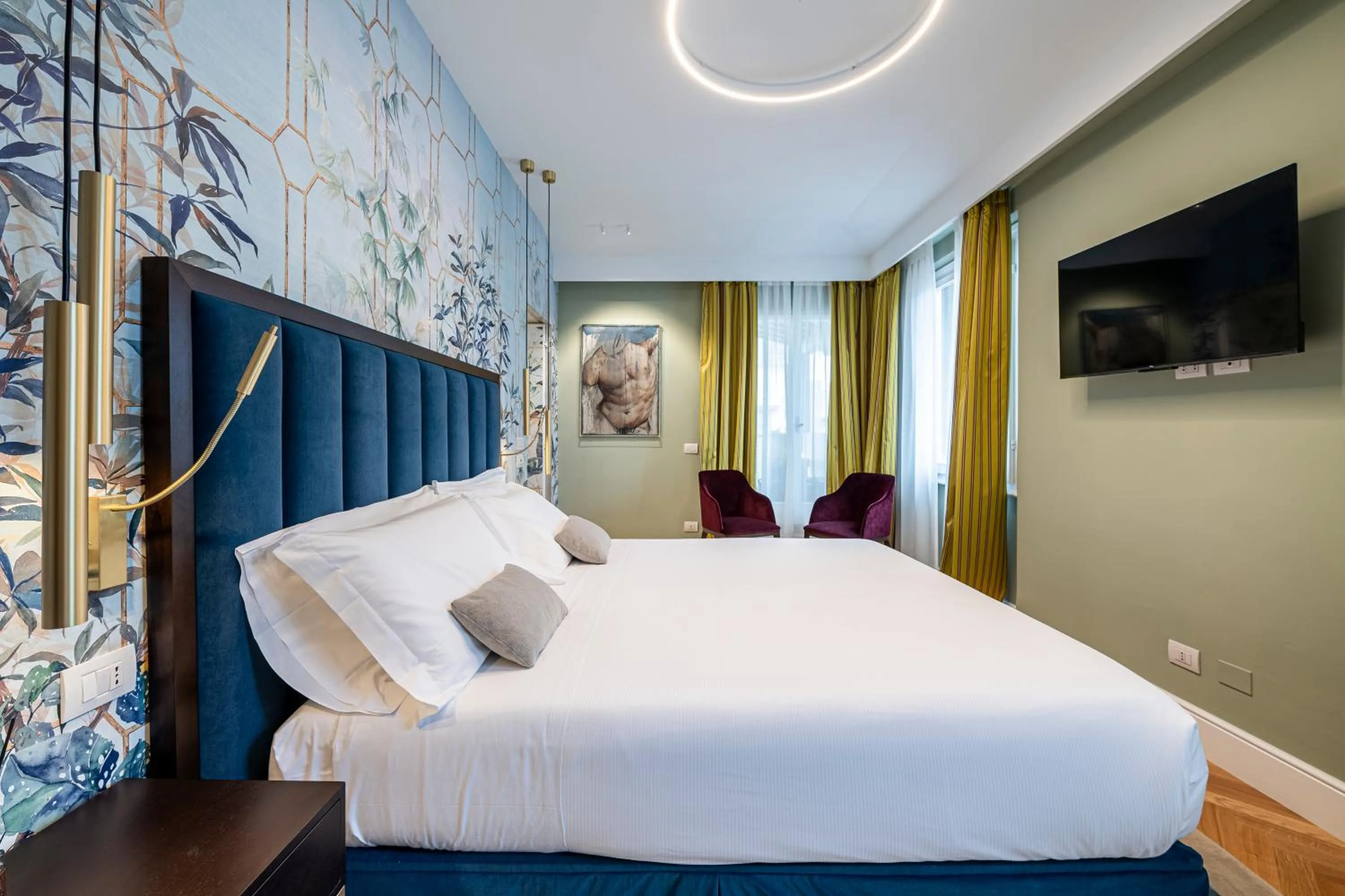 Bedroom, Bed in Glimpse Hotel