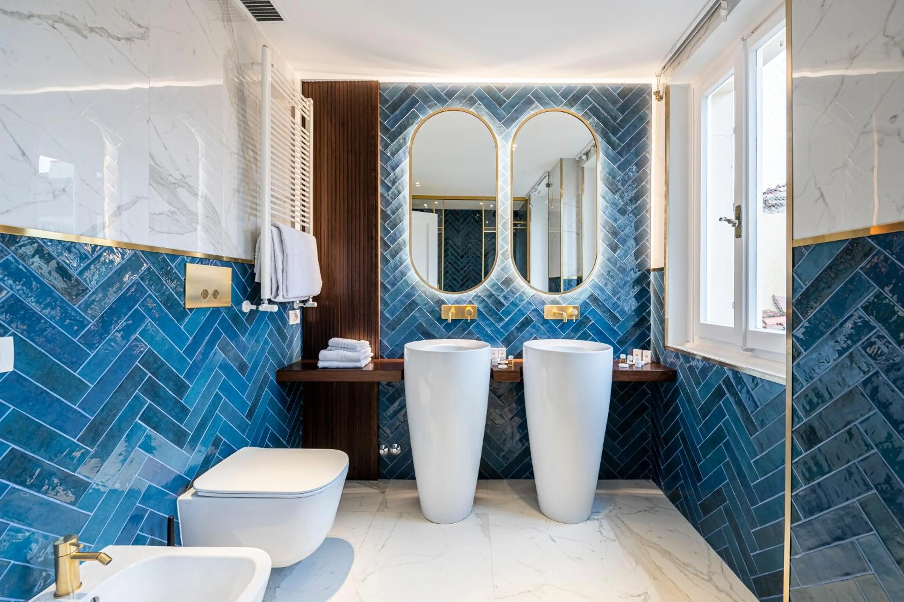 Shower in Glimpse Hotel