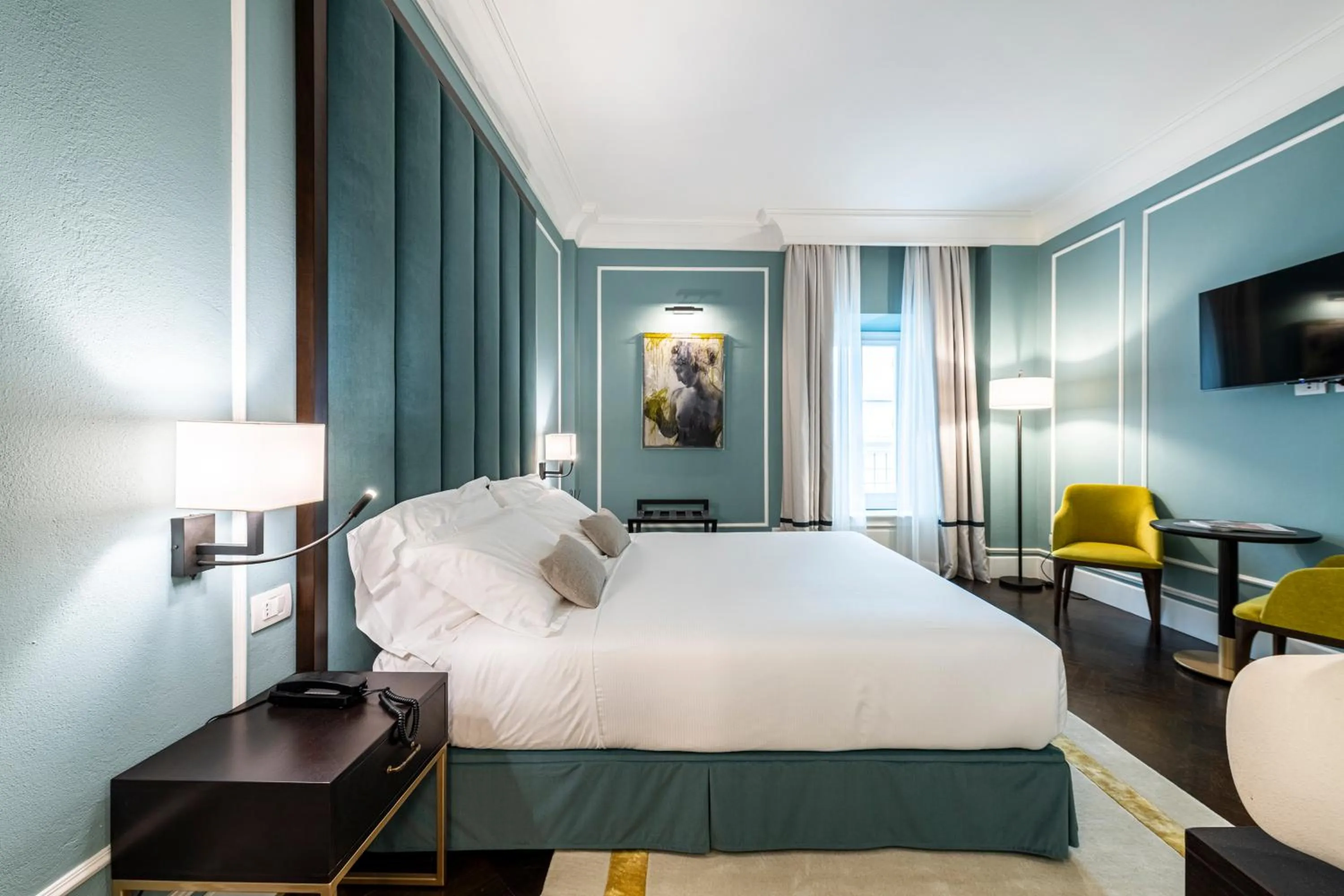 Bedroom, Bed in Glimpse Hotel