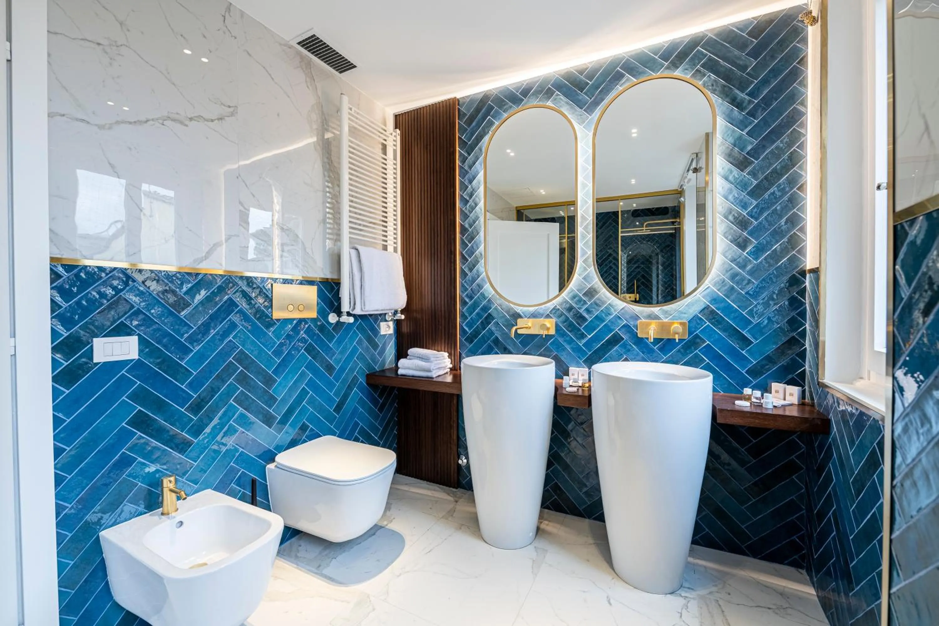 Bathroom in Glimpse Hotel