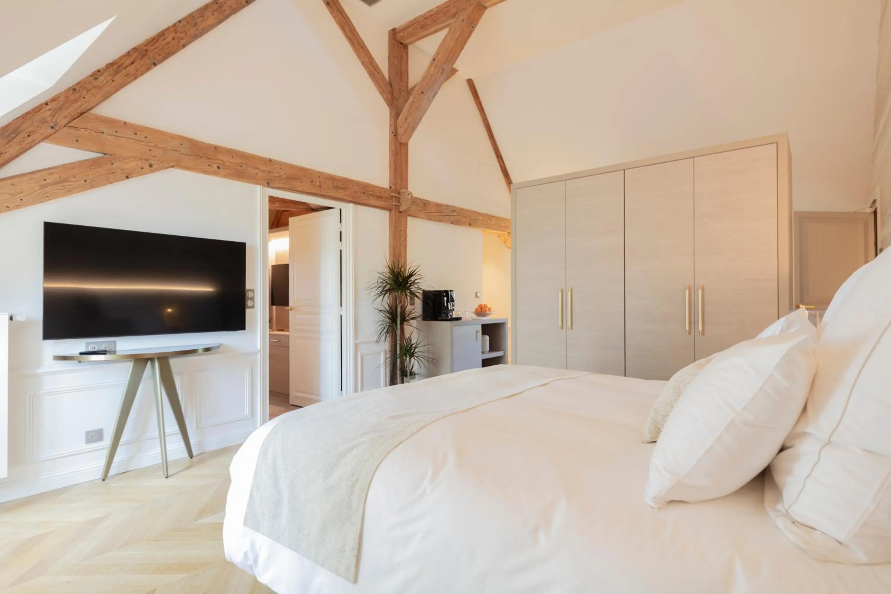 Photo of the whole room, Bed in Le Clos Alice