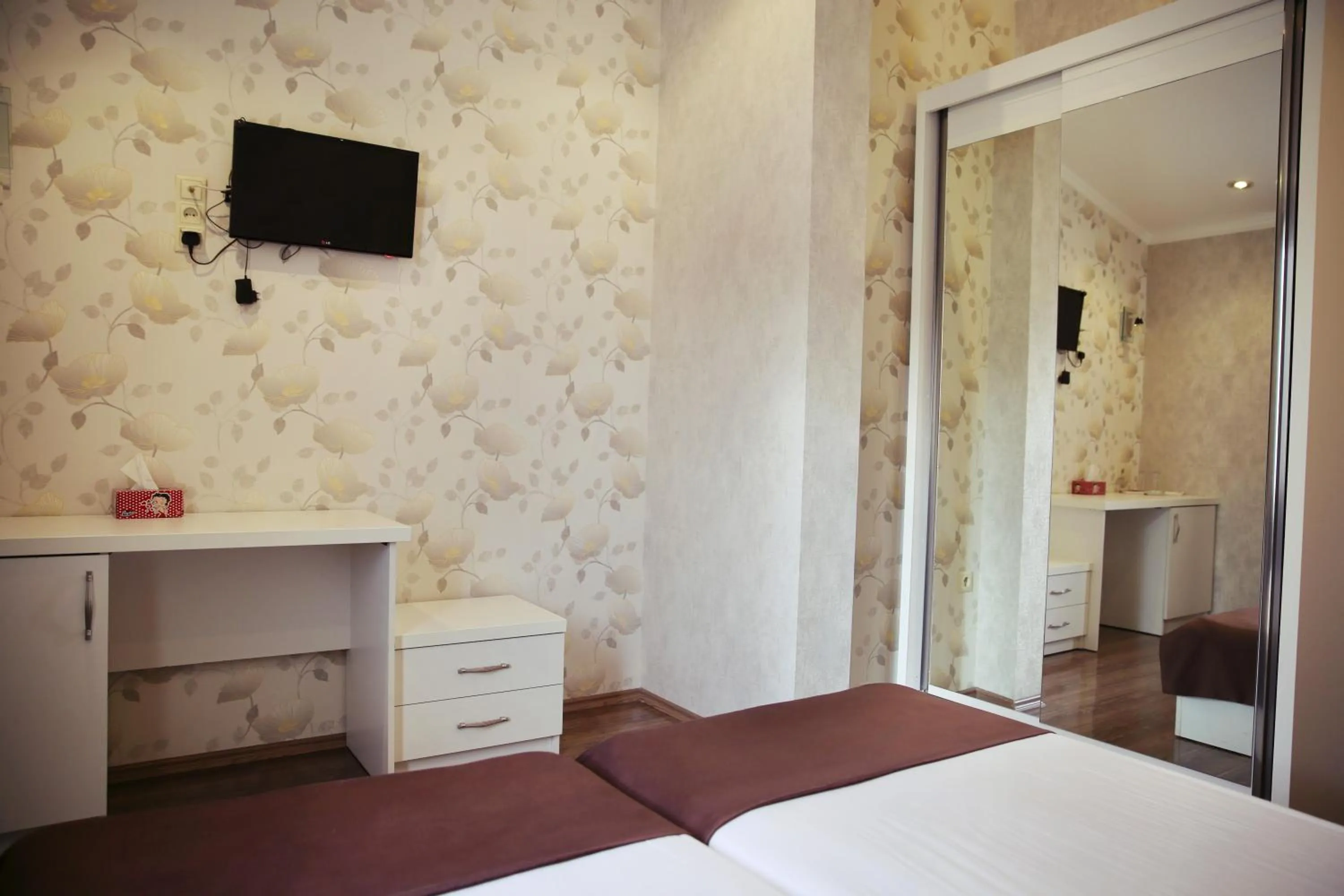 Decorative detail, Bed in Rondo Hotel