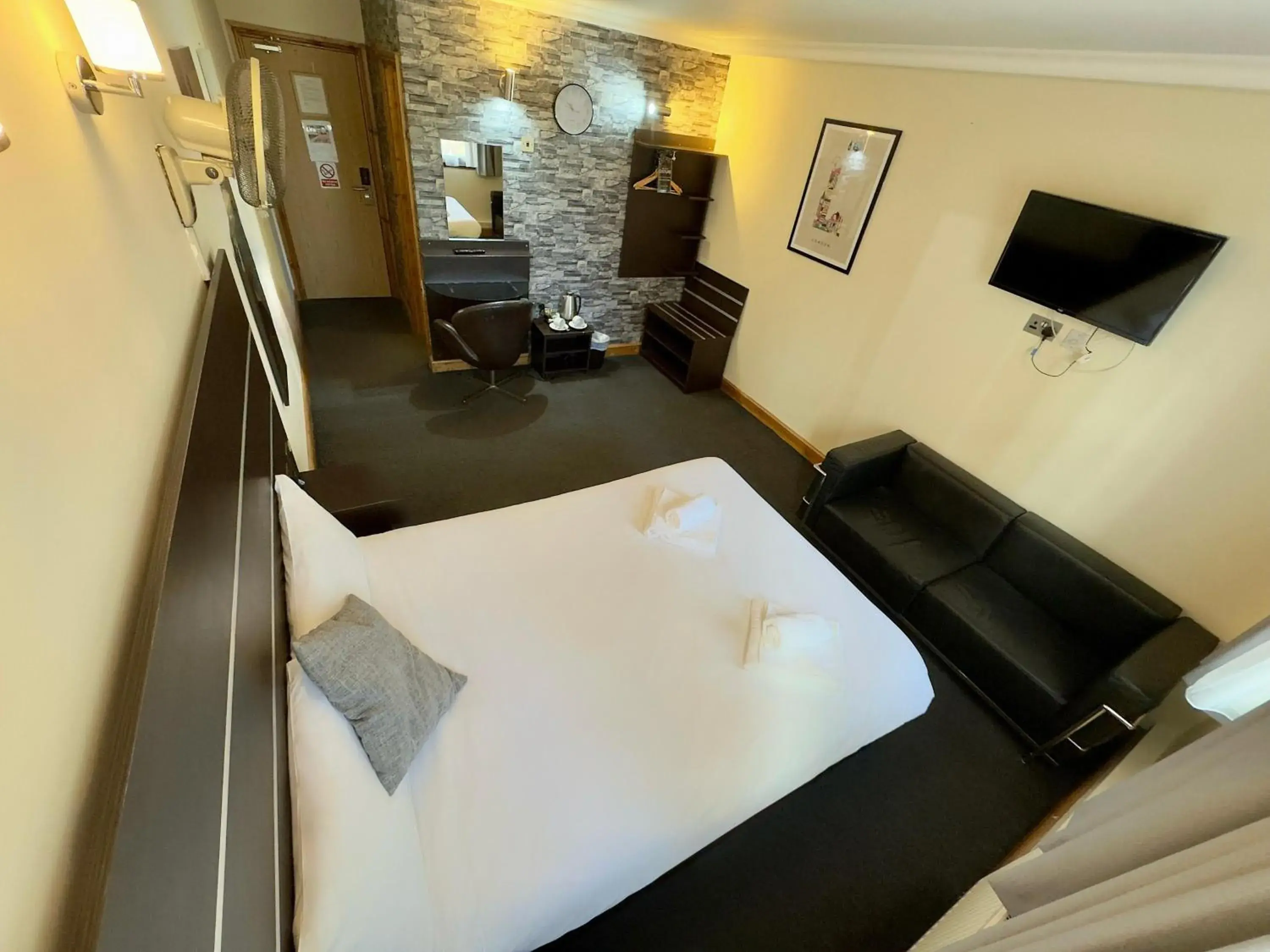 Deluxe Double Room in Epsilon Hotel Deluxe Double Room in Epsilon Hotel