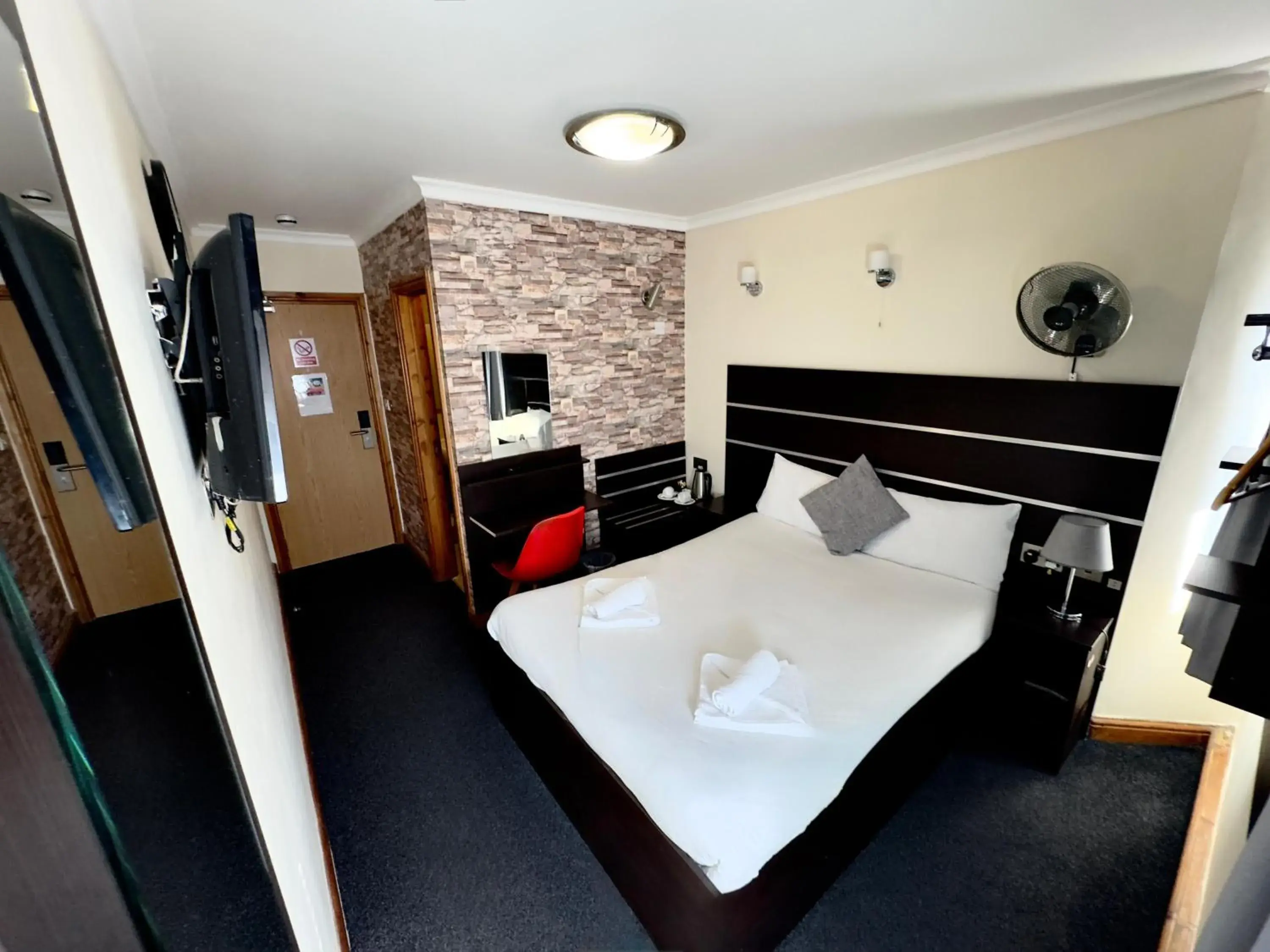 Standard Double Room in Epsilon Hotel Standard Double Room in Epsilon Hotel