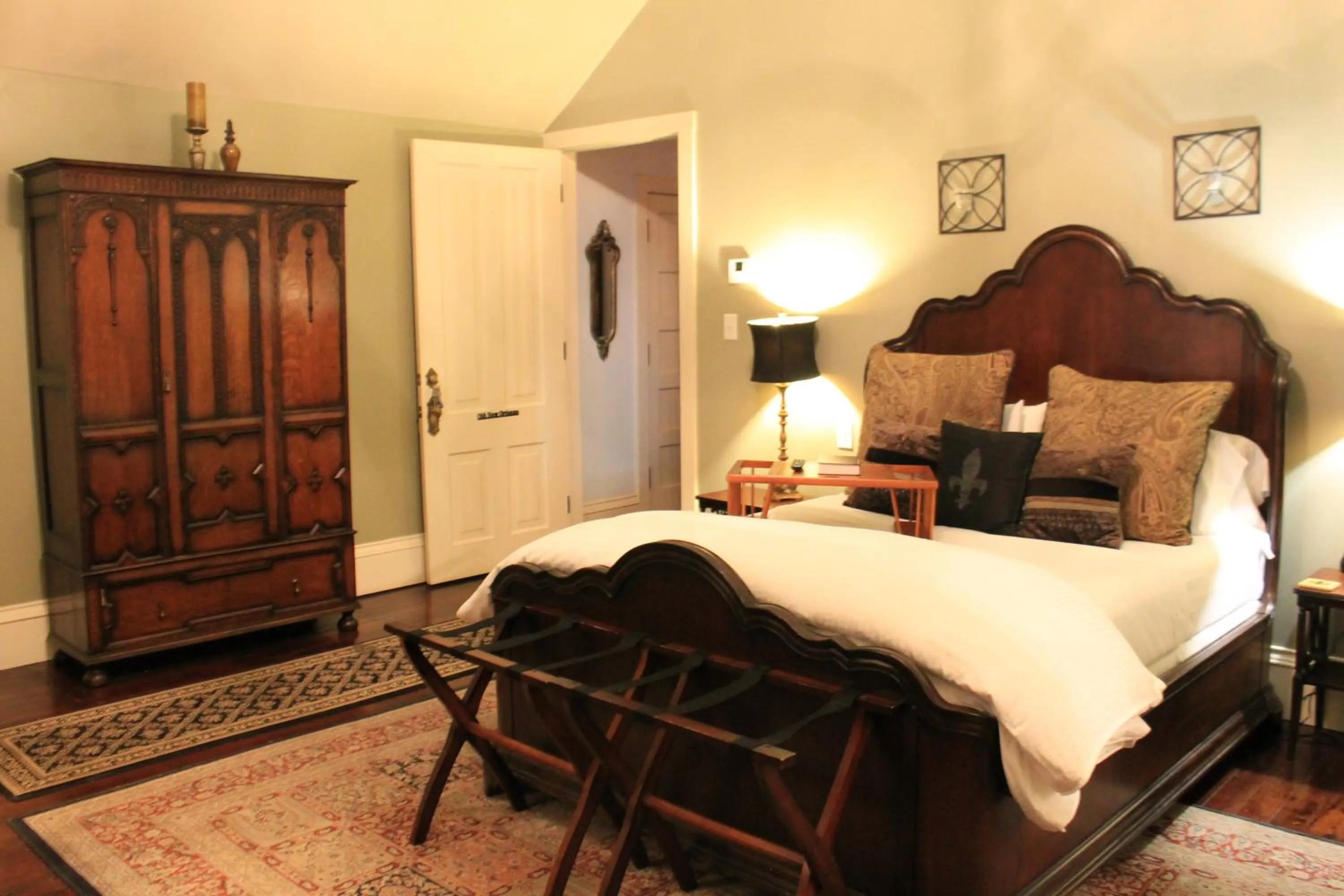 Photo of the whole room, Bed in Grand Magnolia Ballroom & Suites