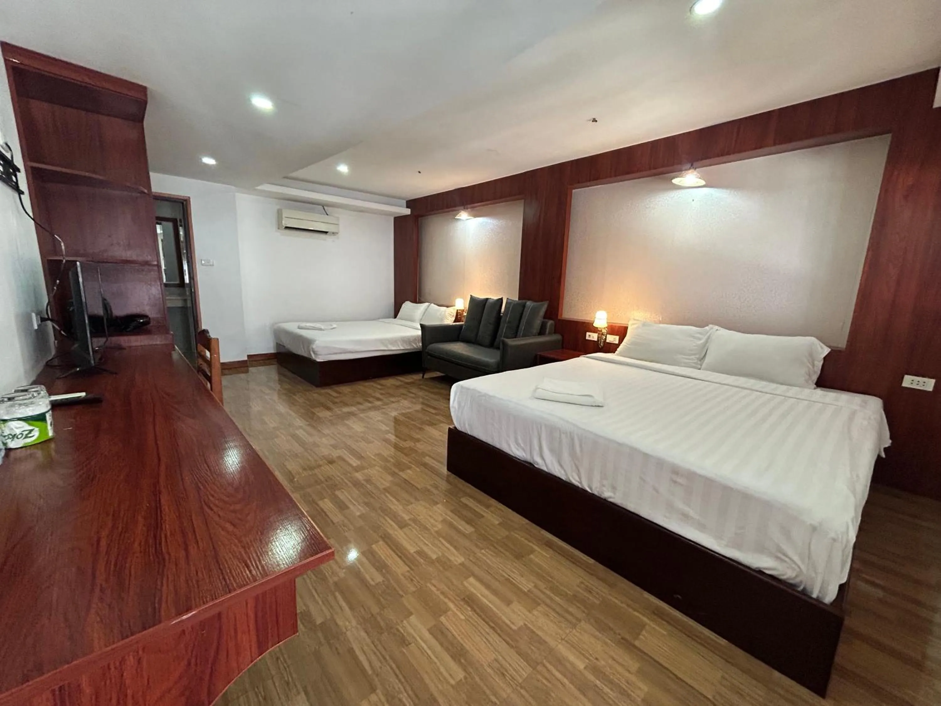 Bedroom, Bed in Vang Vieng Sky Mountain View Hotel